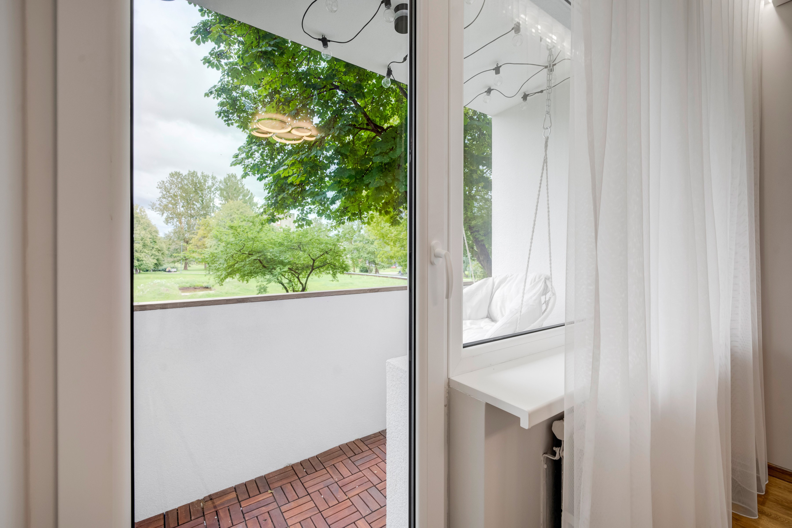 Viršuliškių g.28. Elina Sapiega fotografė Vilniuje