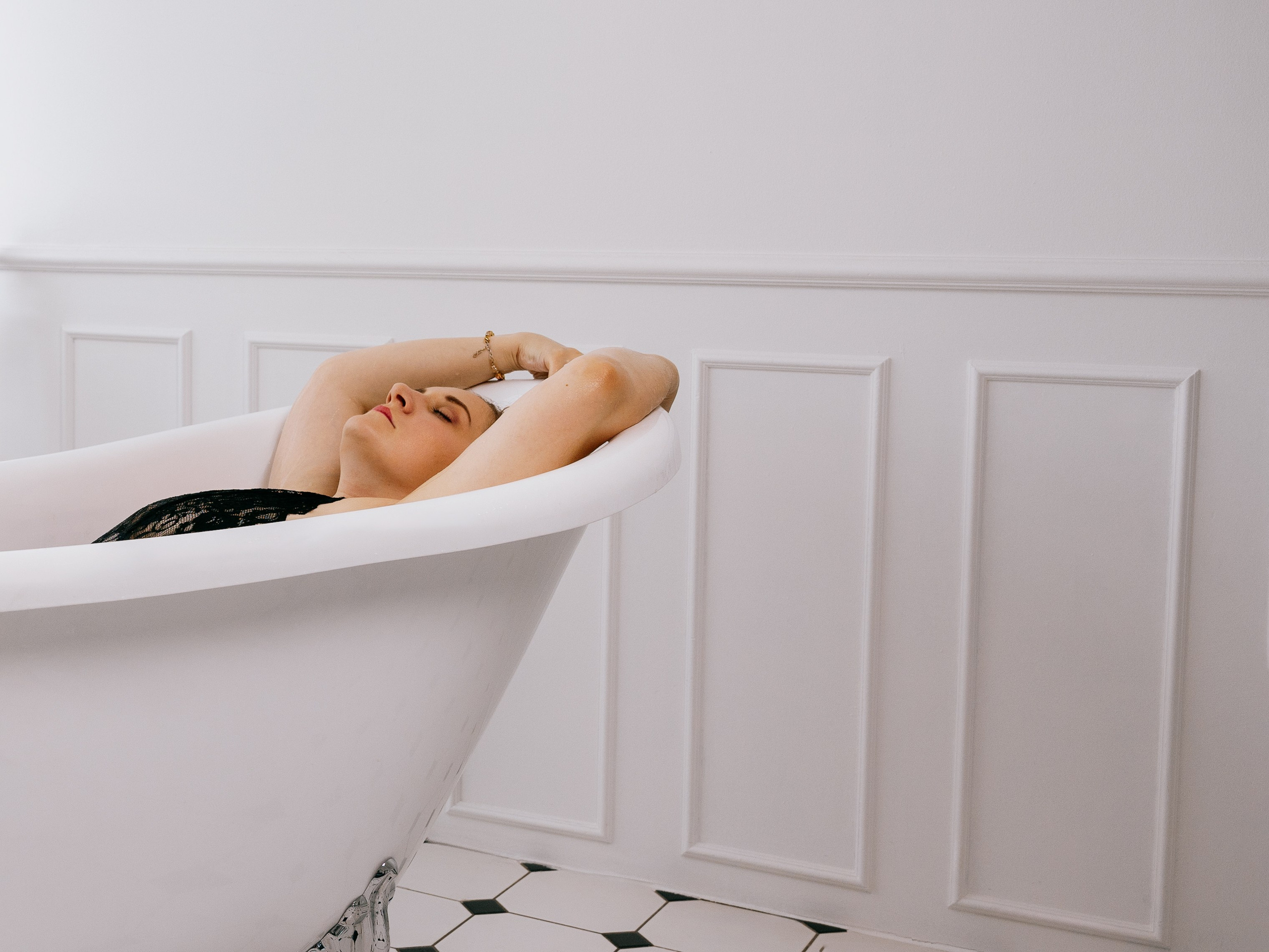 Fotosesija vannā. Sajūtu un mirkļu fotogrāfs no Rīgas, Mārtiņš Babris