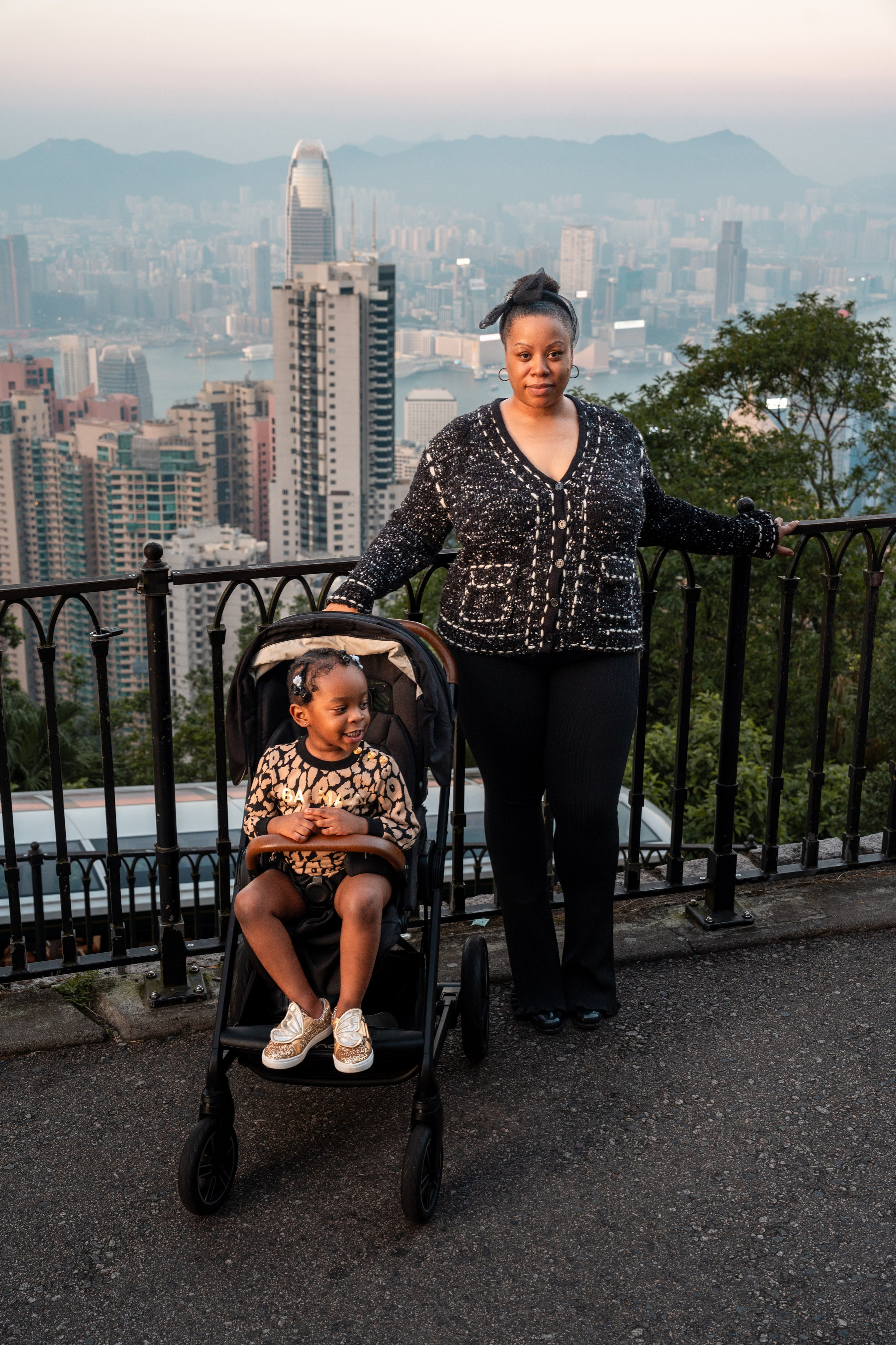 ELISA & BABA. PHOTOGRAPHER IN HONG KONG (WEDDING, FASHION, FAMILY, EVENTS)