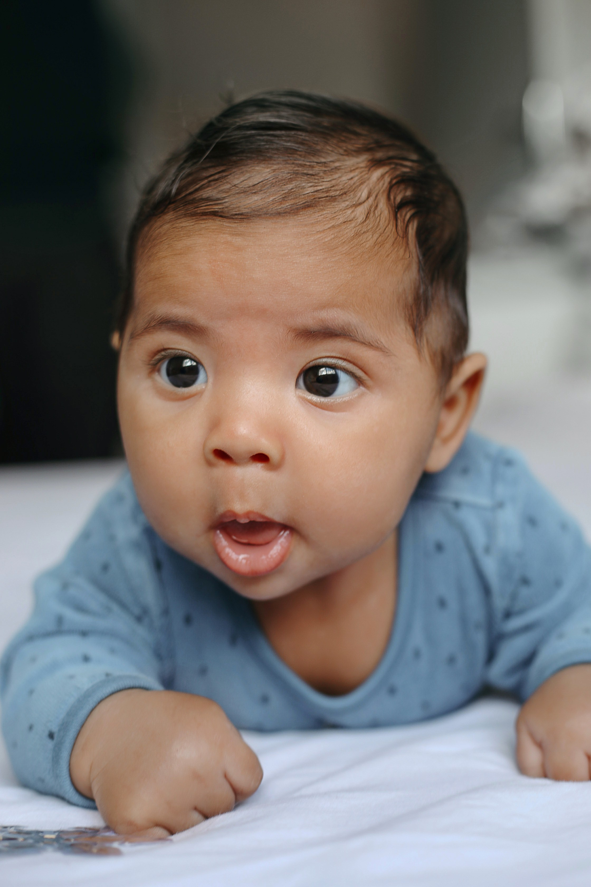 Exemples de séances photo bébé & famille à Toulouse — Evolution. Evolution — projet photo du premier an de bébé à Toulouse