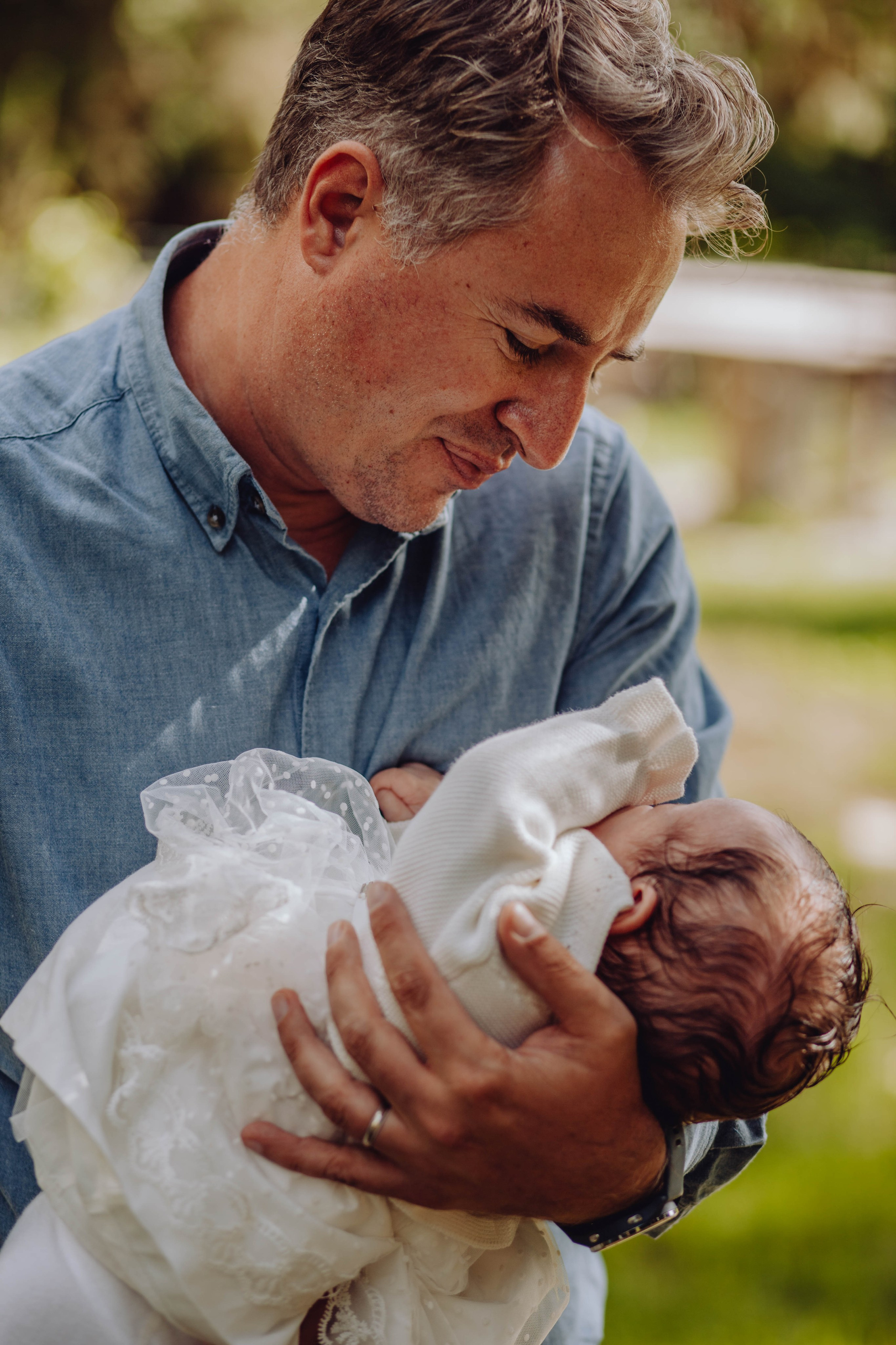 Ana. Wedding & couple photographer from Romania Rut Vetan