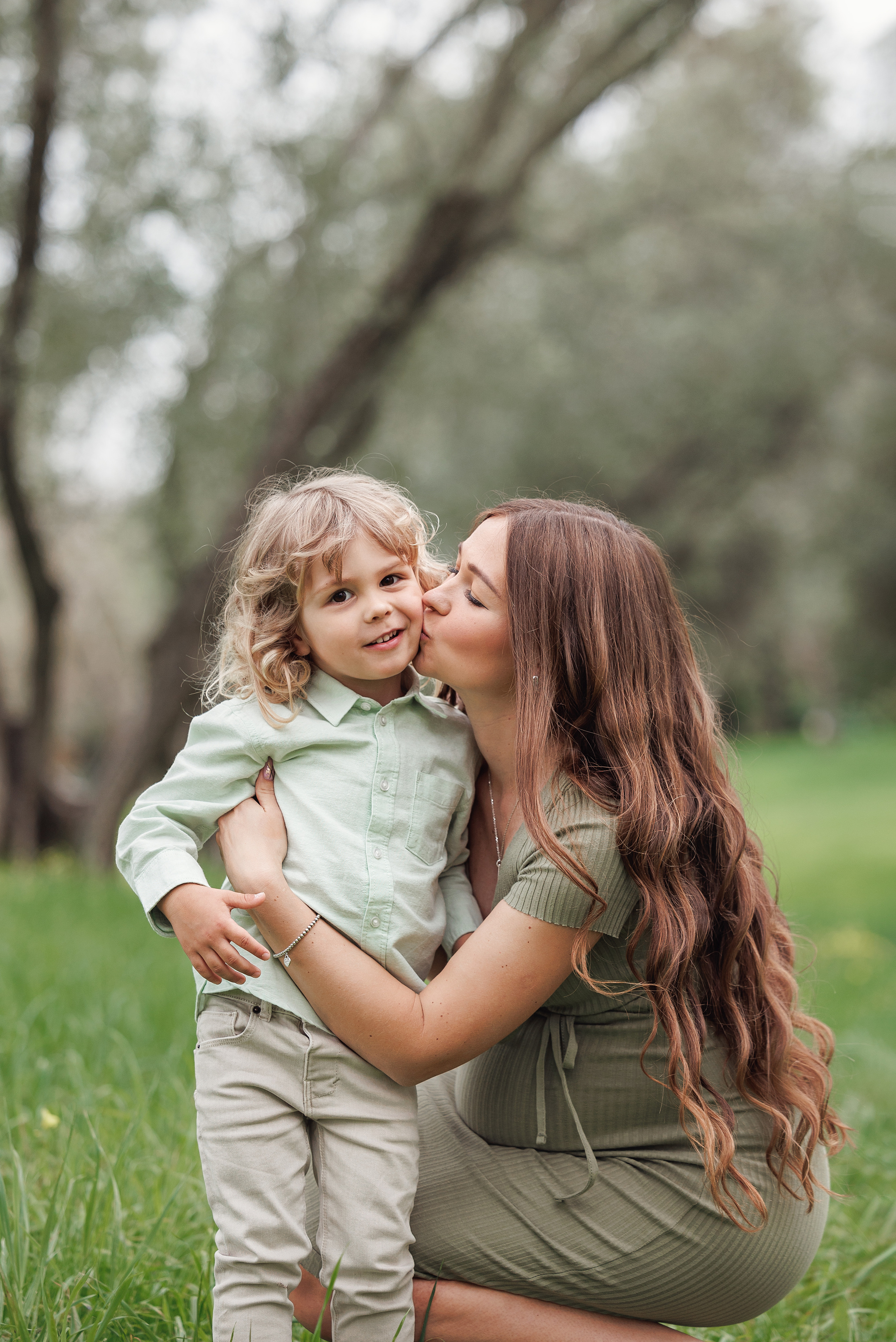 Maternity. ArtFeather Photography. Sacramento, California