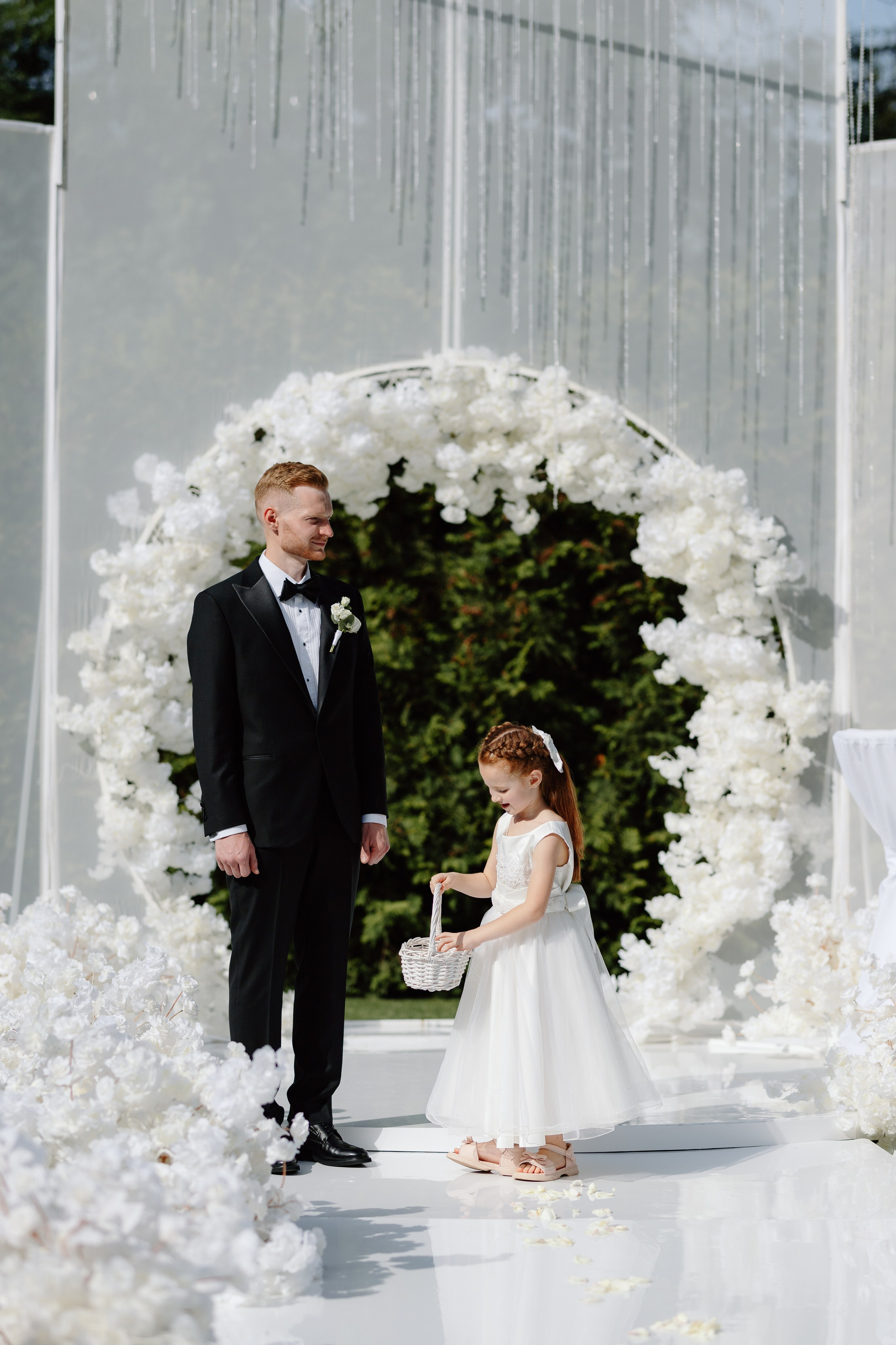 Corina & Dumitru. Main