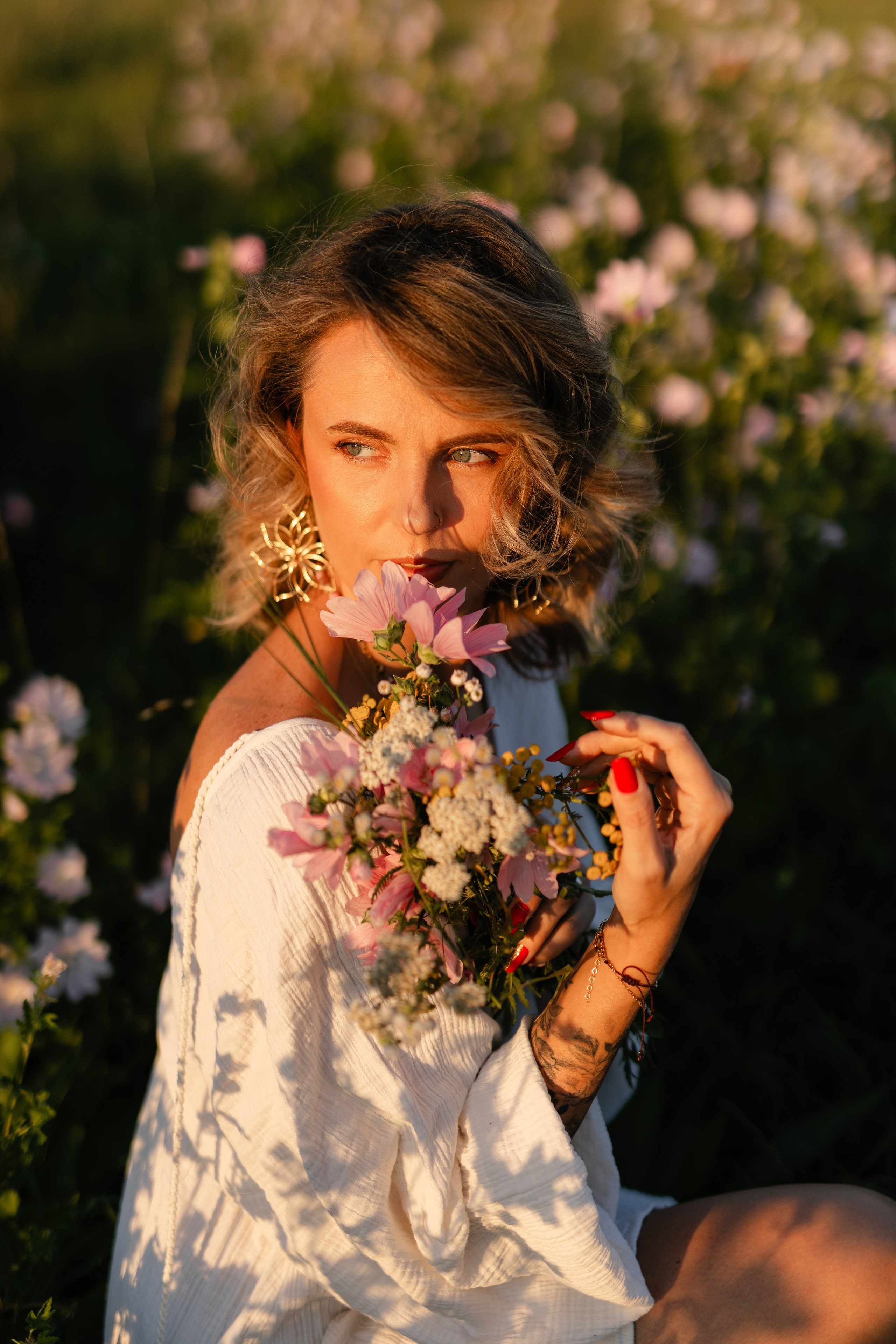 Mara — Portrait. Main