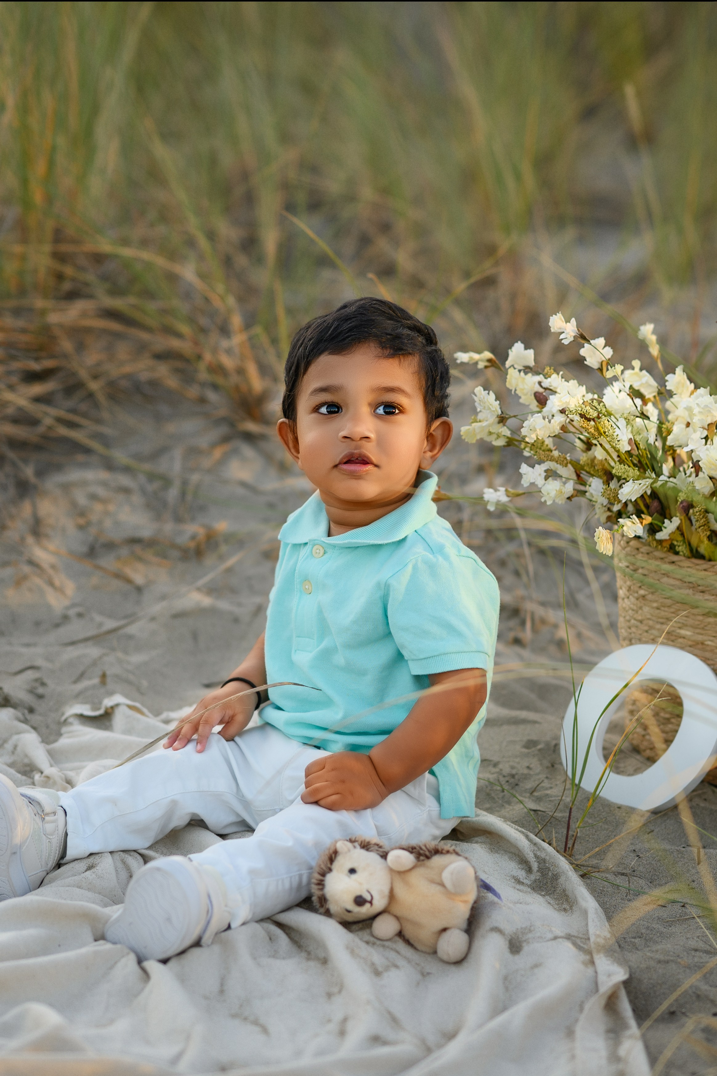 Jigeesha’s family. Wedding & family photography in Seattle area. Helen Michelle photographer