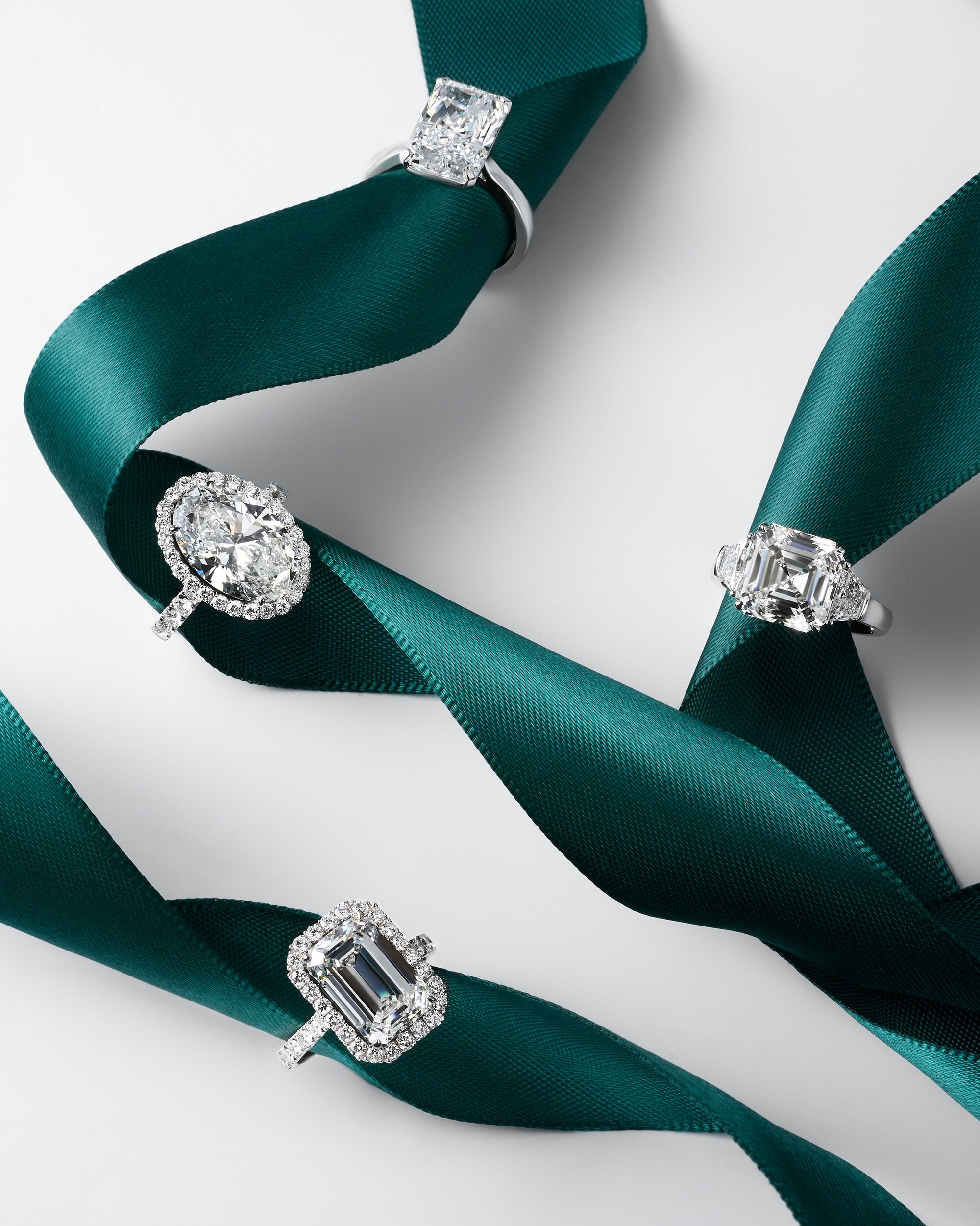 JEWELLERY. Fashion and advertising photographer Alina Mikhalkovich Dubai