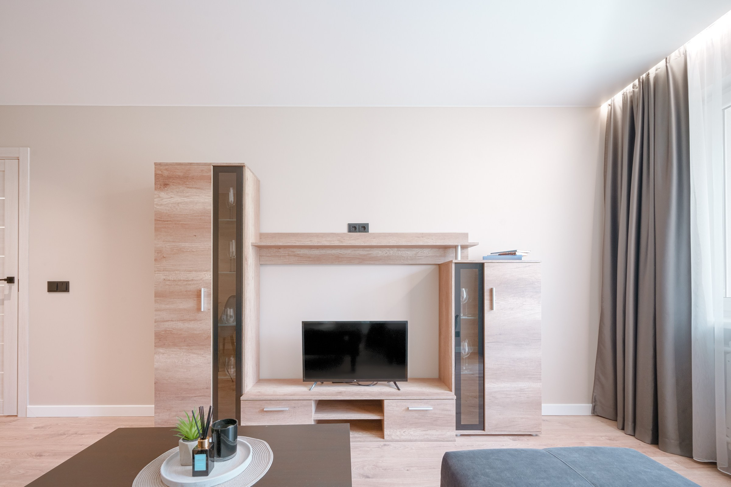 Tuskulėnų g. 8. Elina Sapiega fotografė Vilniuje