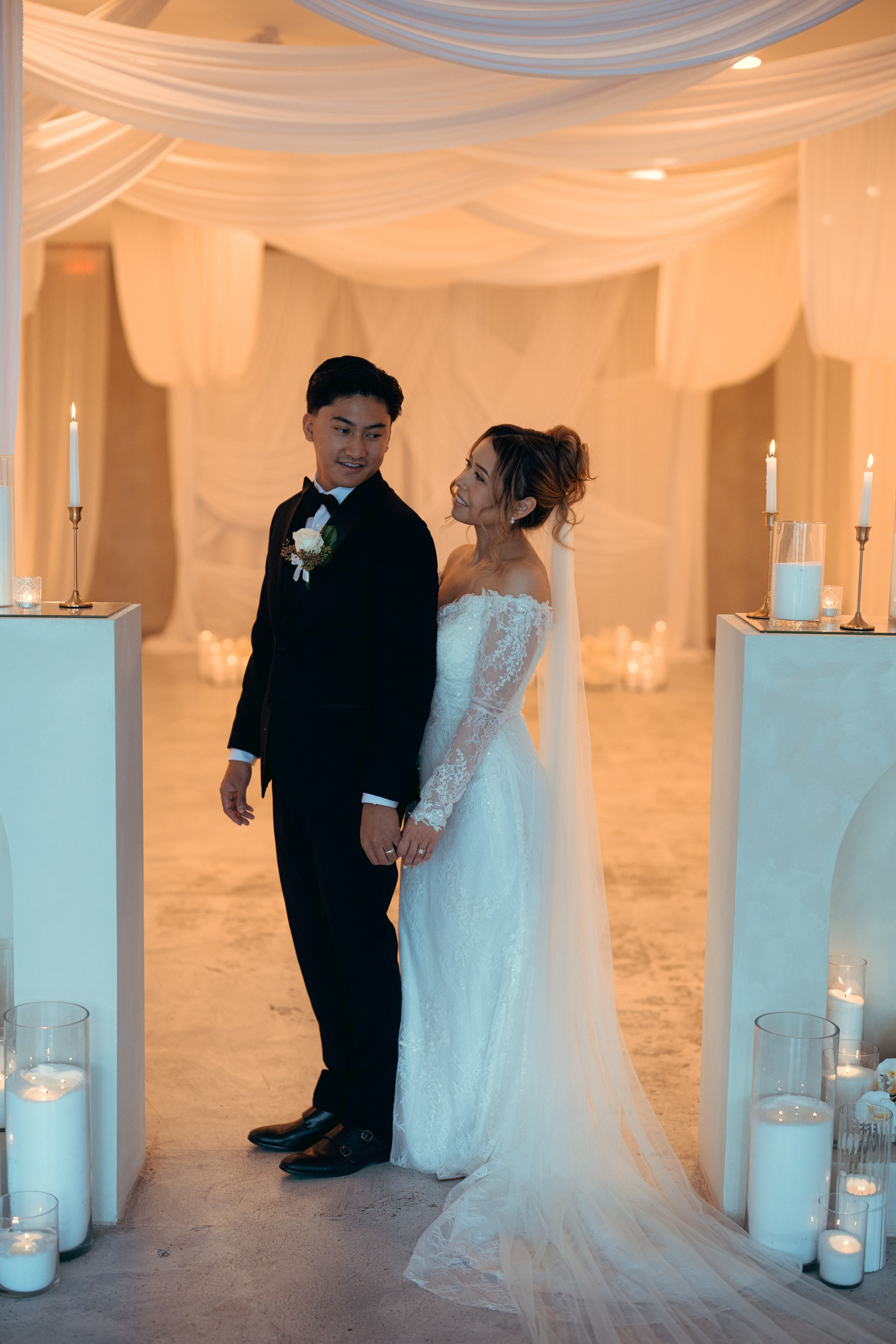 A&R. Wedding & elopement photographer Viktoriya Kravtsov. Las Vegas