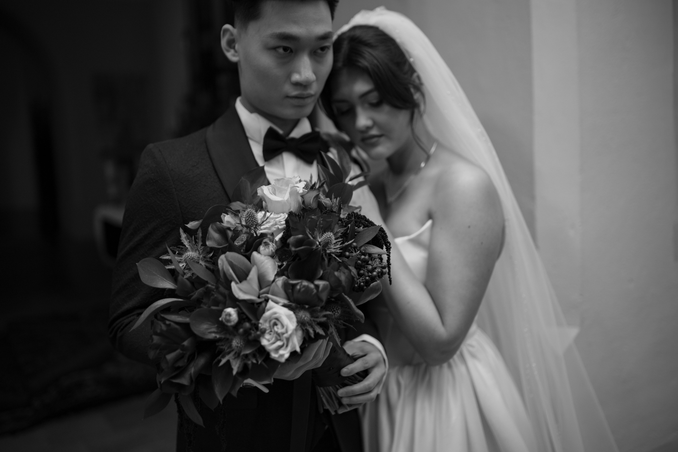 Mani & Paula. Fotograf de nunta — documenting your love story with a touch of editorial — wedding photographer