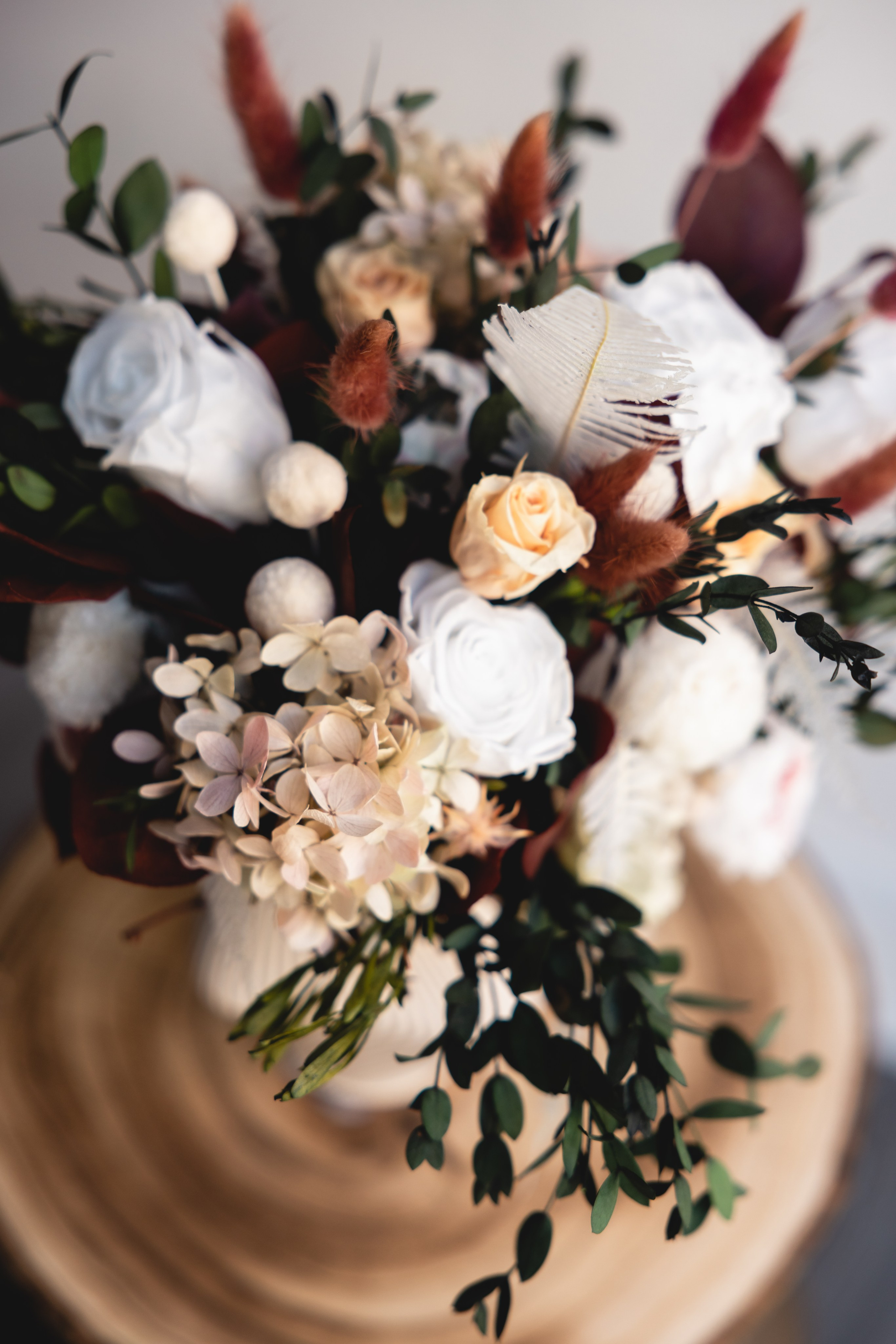 Wow blomster. Professional wedding photographer in Copenhagen, Denmark — Julia Byron