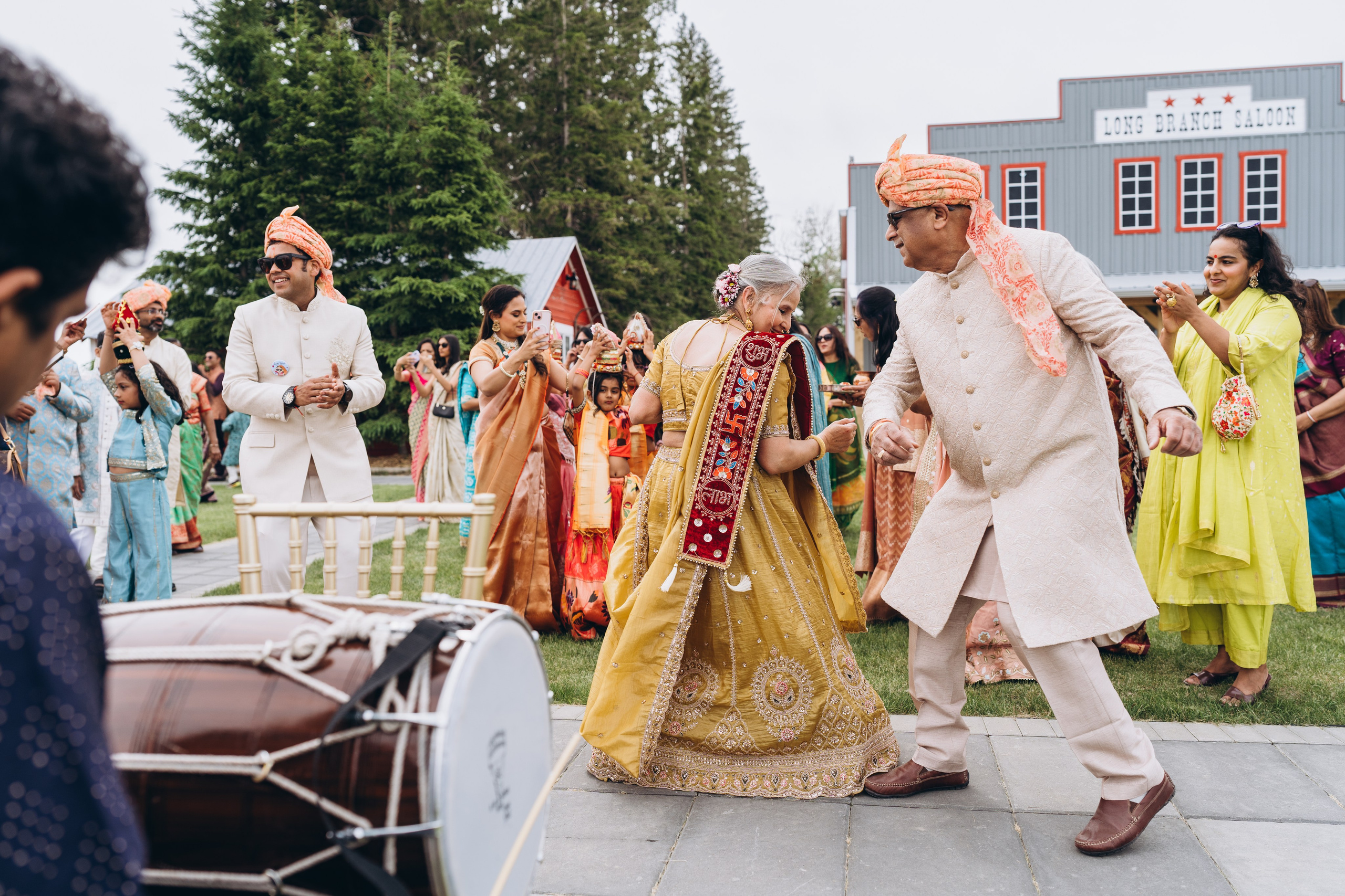 Jackie & Bindi. Calgary Wedding & Lifestyle Photographer — Yevhen Polishchuk