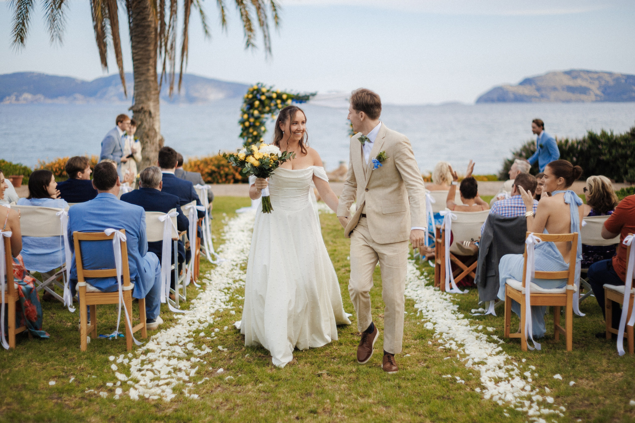 Wedding day of Maddie and Colton. Photographer in Greece Kristina