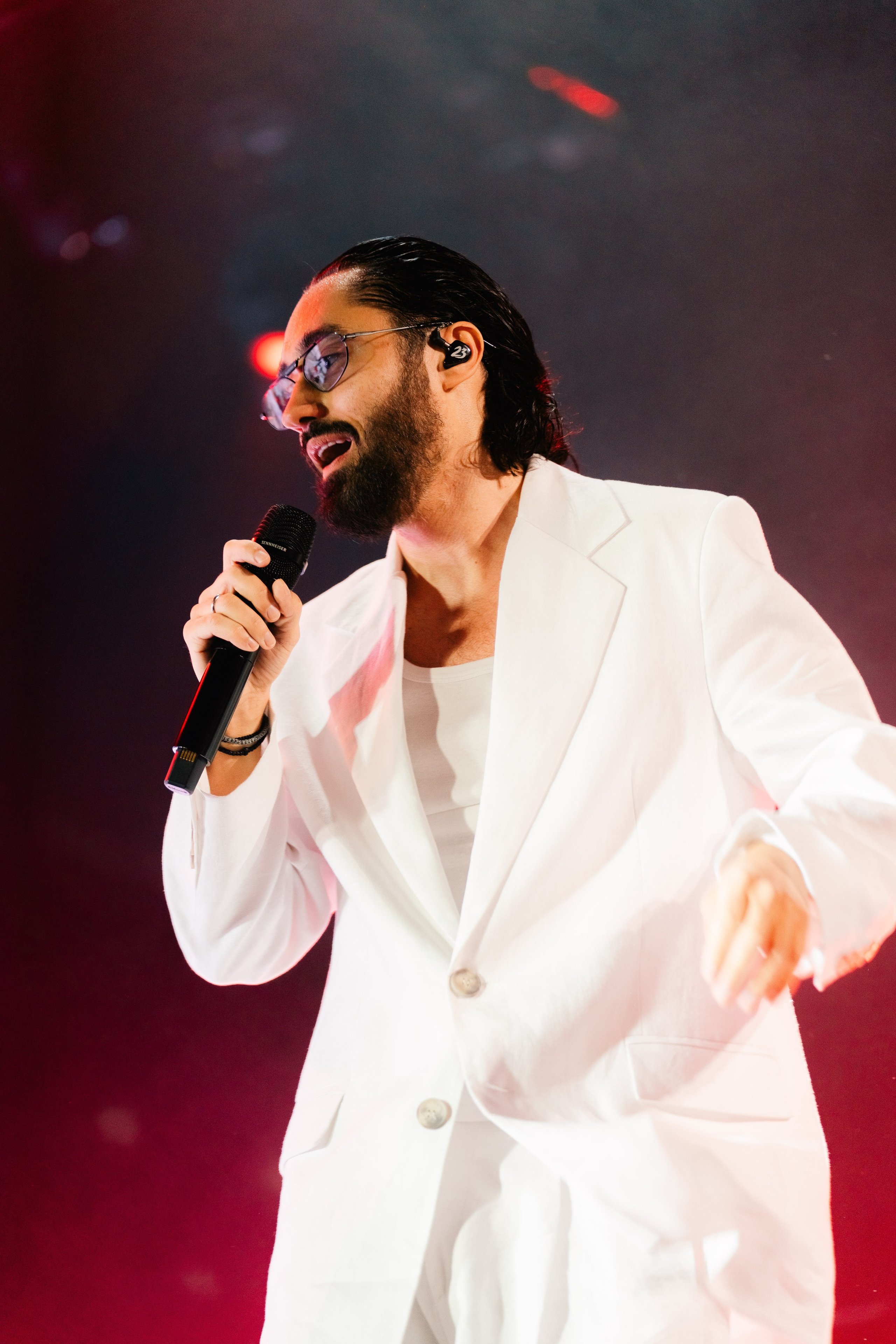 Репортажная съемка выступления артиста МОТ. Фотограф в Узбекистане и Самарканде Джасур Марупов