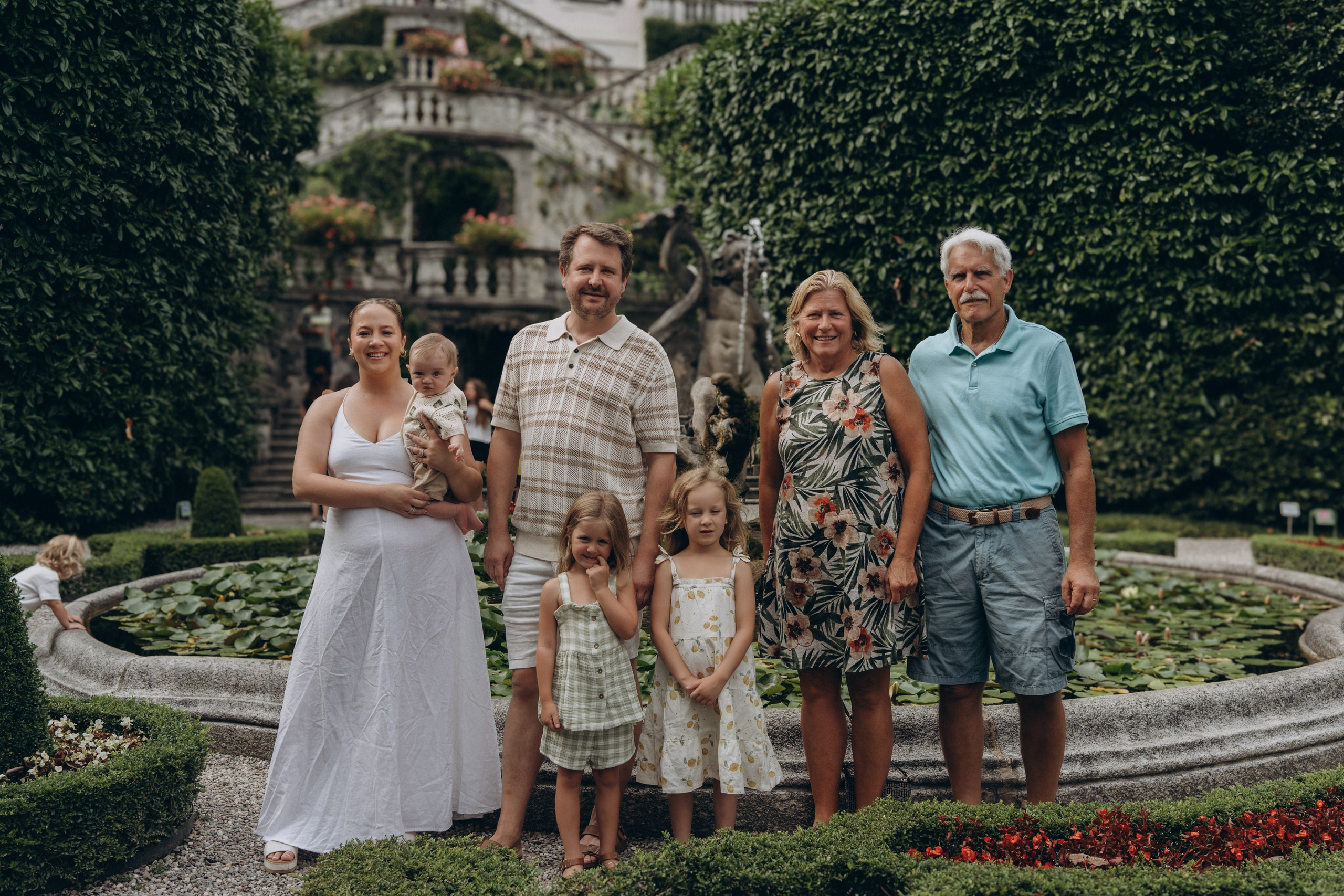 Family moments in Como Lake. PHOTOGRAPHER IN ITALY