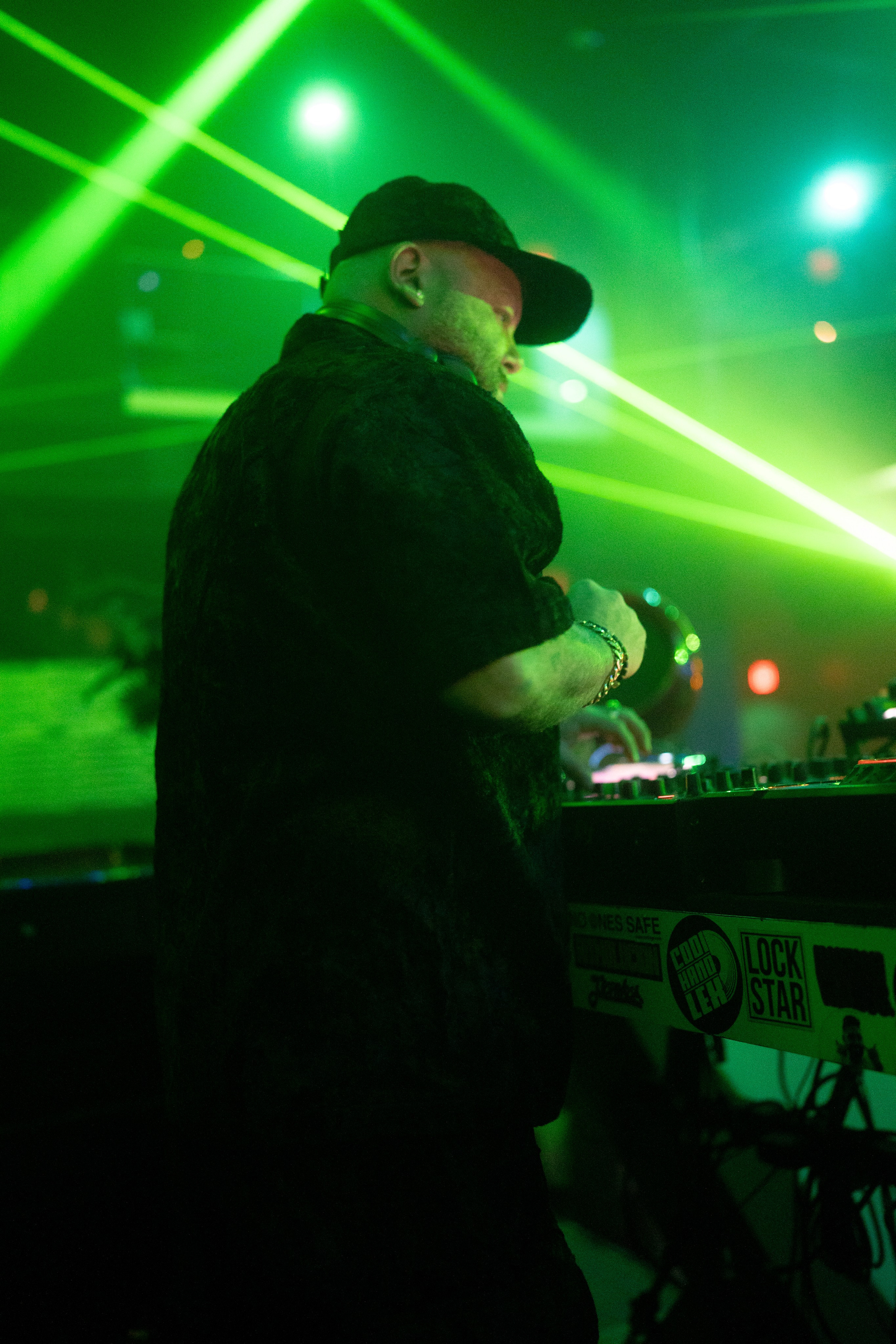 Aliens On Mushrooms & INVY Present: Shiba San. Ke’Ondris