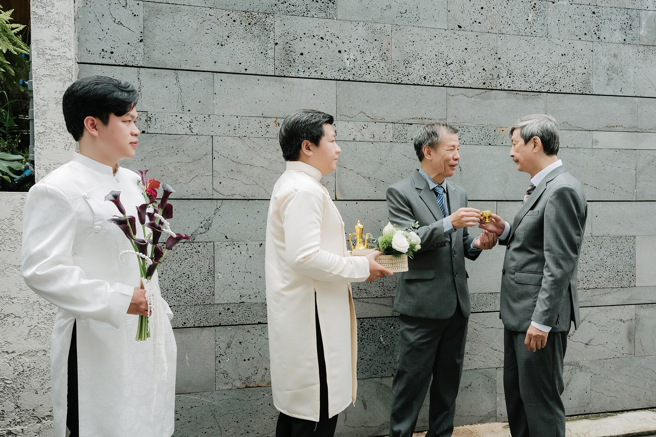 Engagement | NHI + LUAN & LINH + QUY. Saigon Wedding Present | Art Beyond Moments