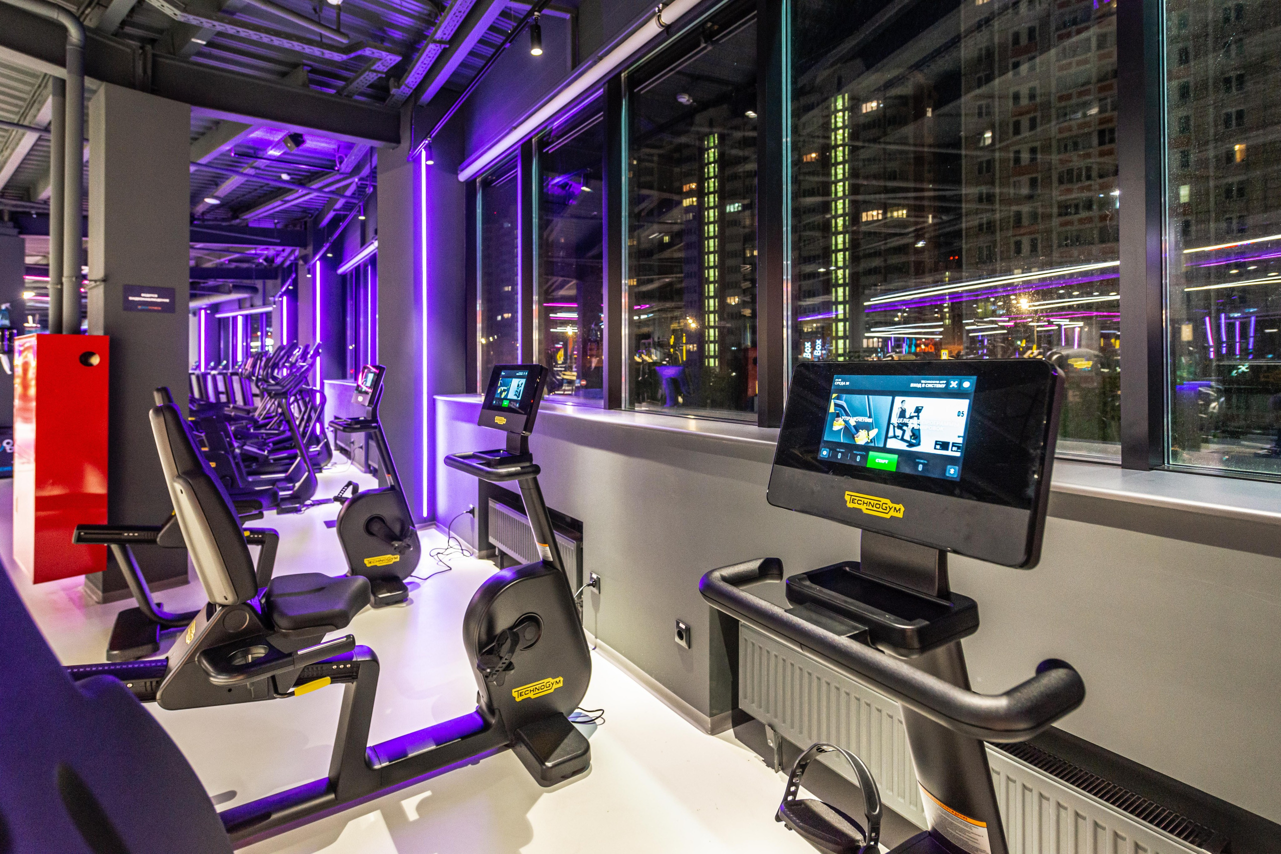 Фитнес-клуб DDX Fitness в Некрасовке. ФОТОГРАФ МЕКСИКА КИНТАНА-РОО