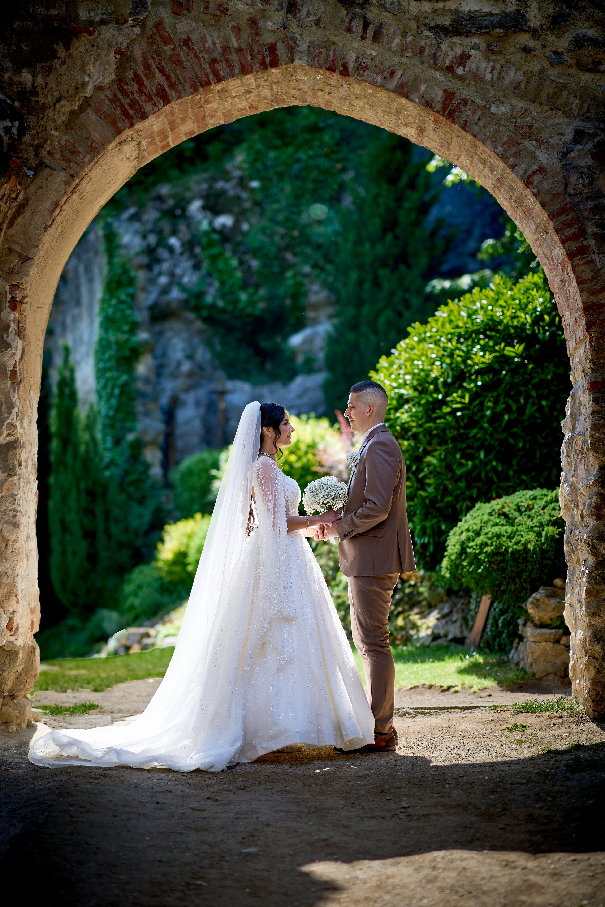 Svadobny fotograf svadobny fotograf cena kameraman na svadbu cena. Fotograf kameraman na svadbu Bratislava Banská Bystrica Сelé Slovensko svadobný kameraman