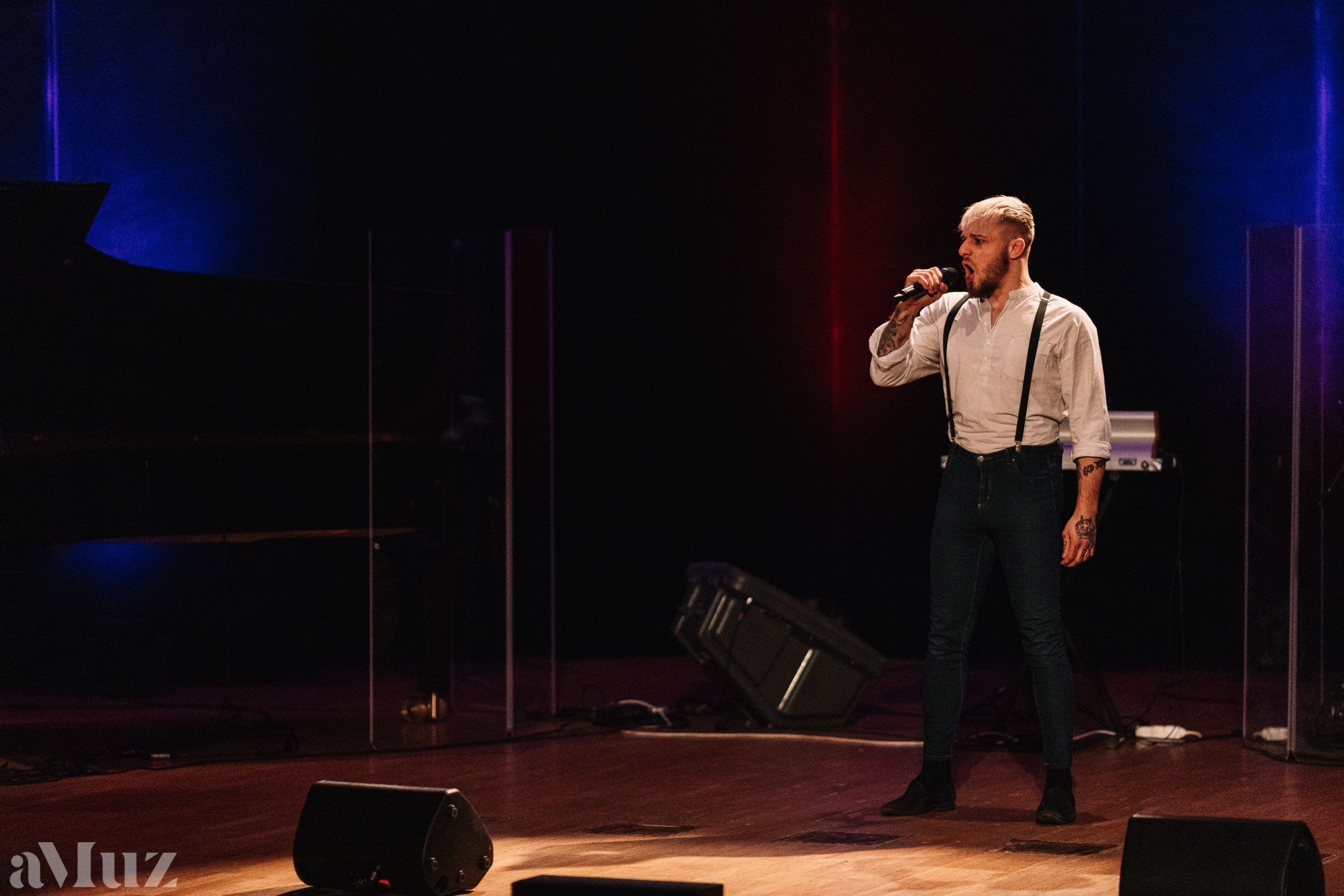 Jazz Zaśpiewam. Fotograf Ślubny Warszawa - Sesje Biznesowe Rodzinne Eventy