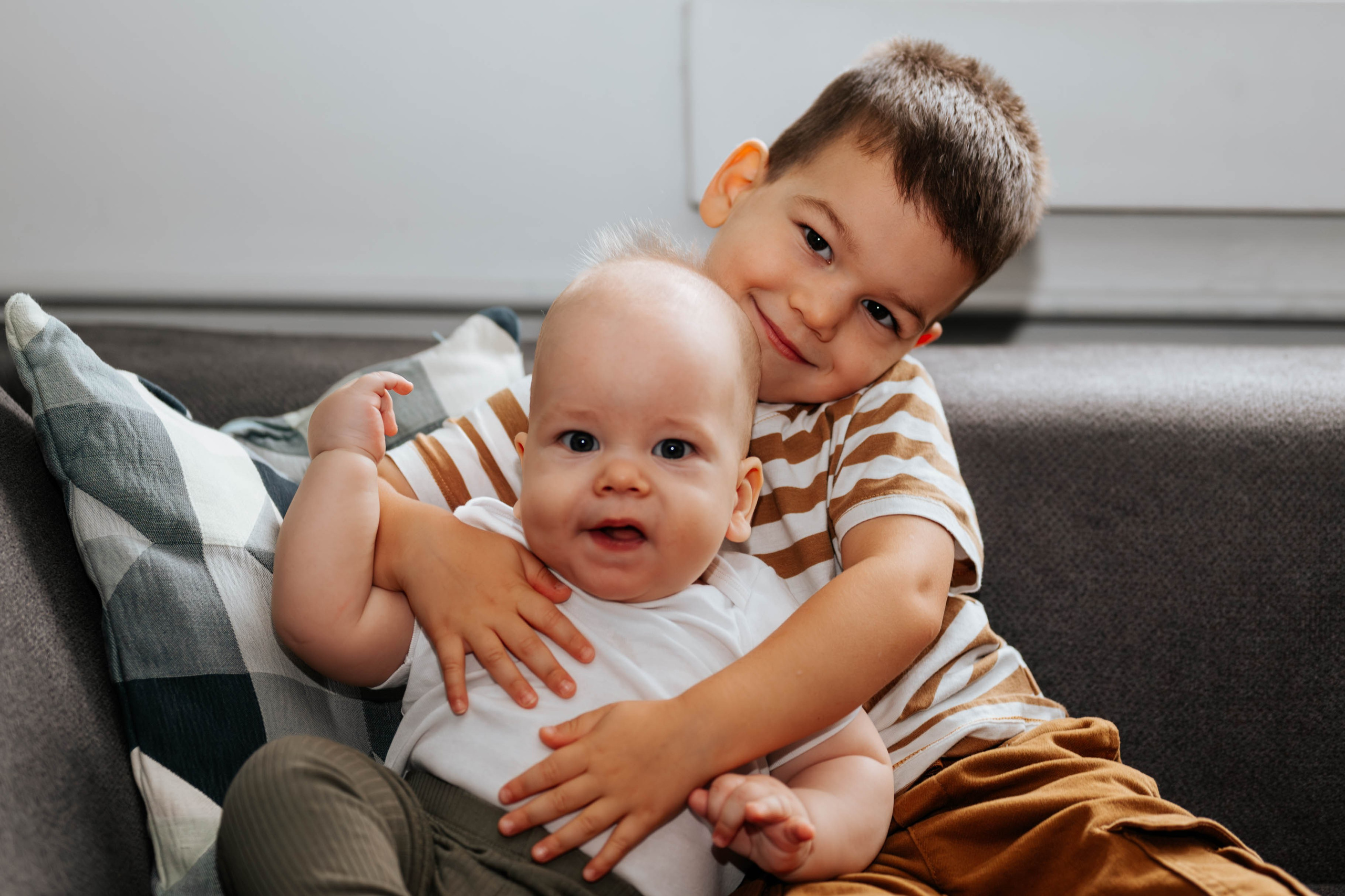 Ivana, Filip, Aljoša i Vanja - porodično fotografisanje. Dečiji i porodični fotograf