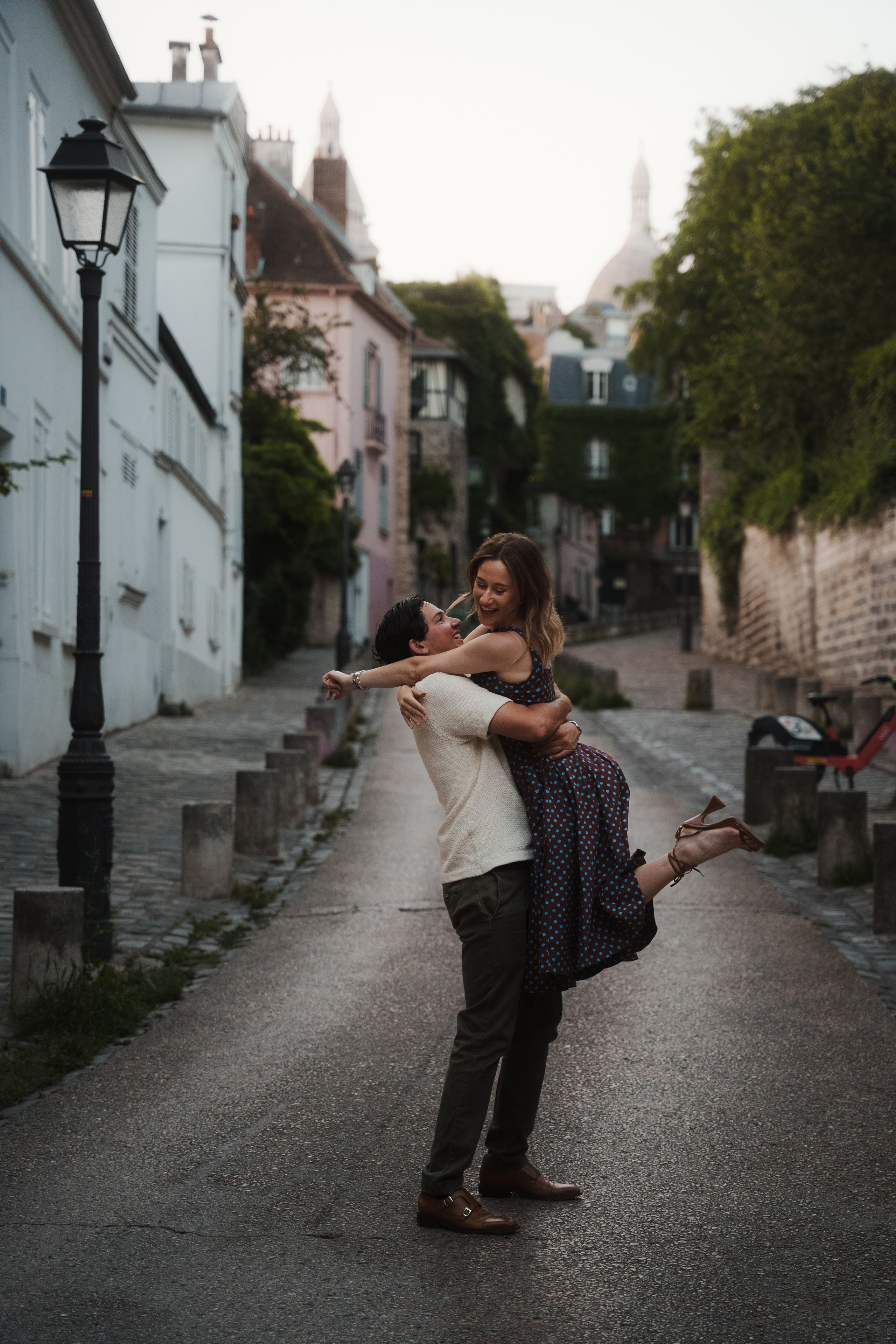 Julian & Sarah in Montmartre