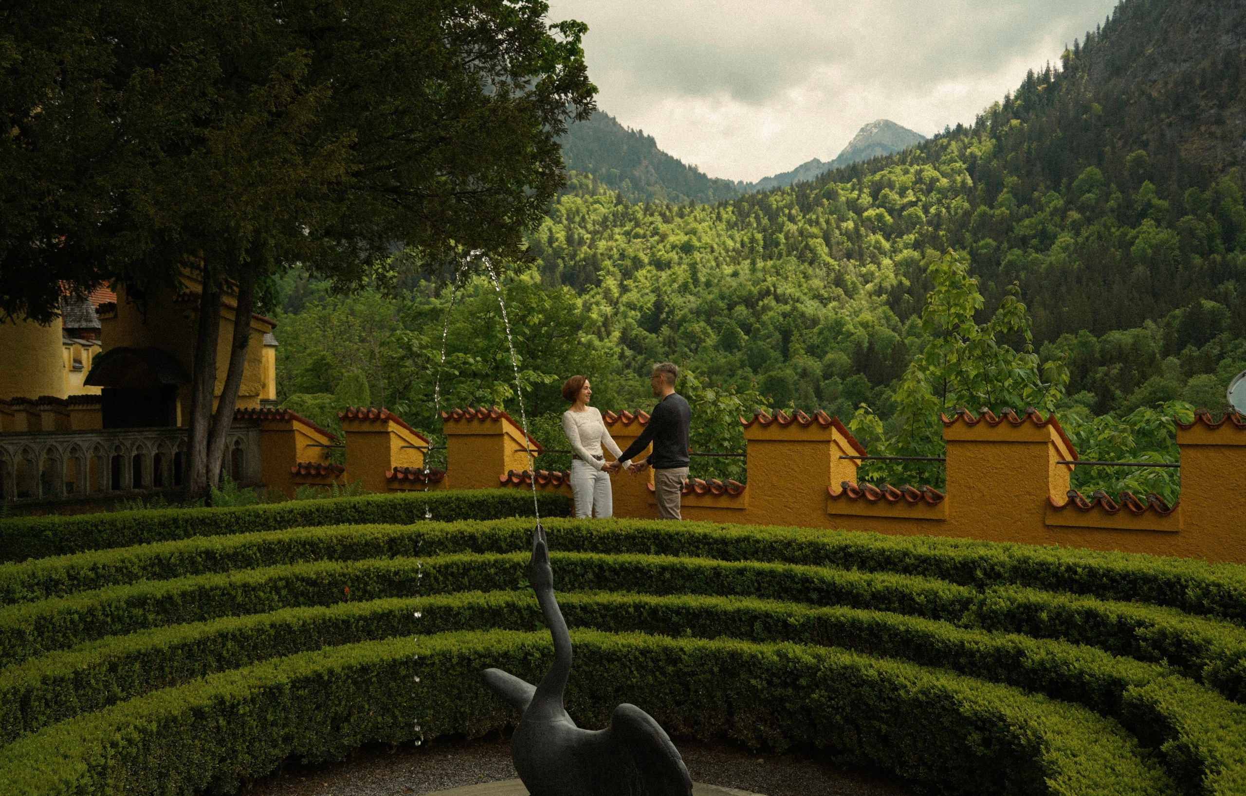 Castle Neuschwanstein / Schwangau. Couple & wedding photographer based in Bavaria Germany Alps I ForLoveLegends