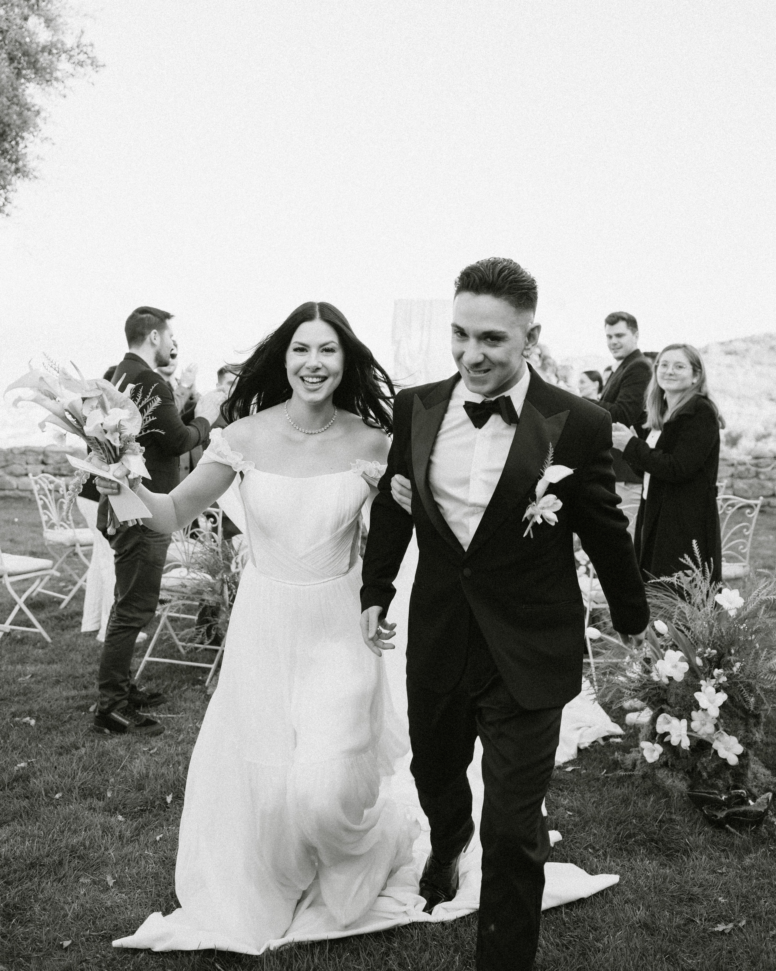 Castello di Rosciano Wedding Photographer Italy | The Mireas