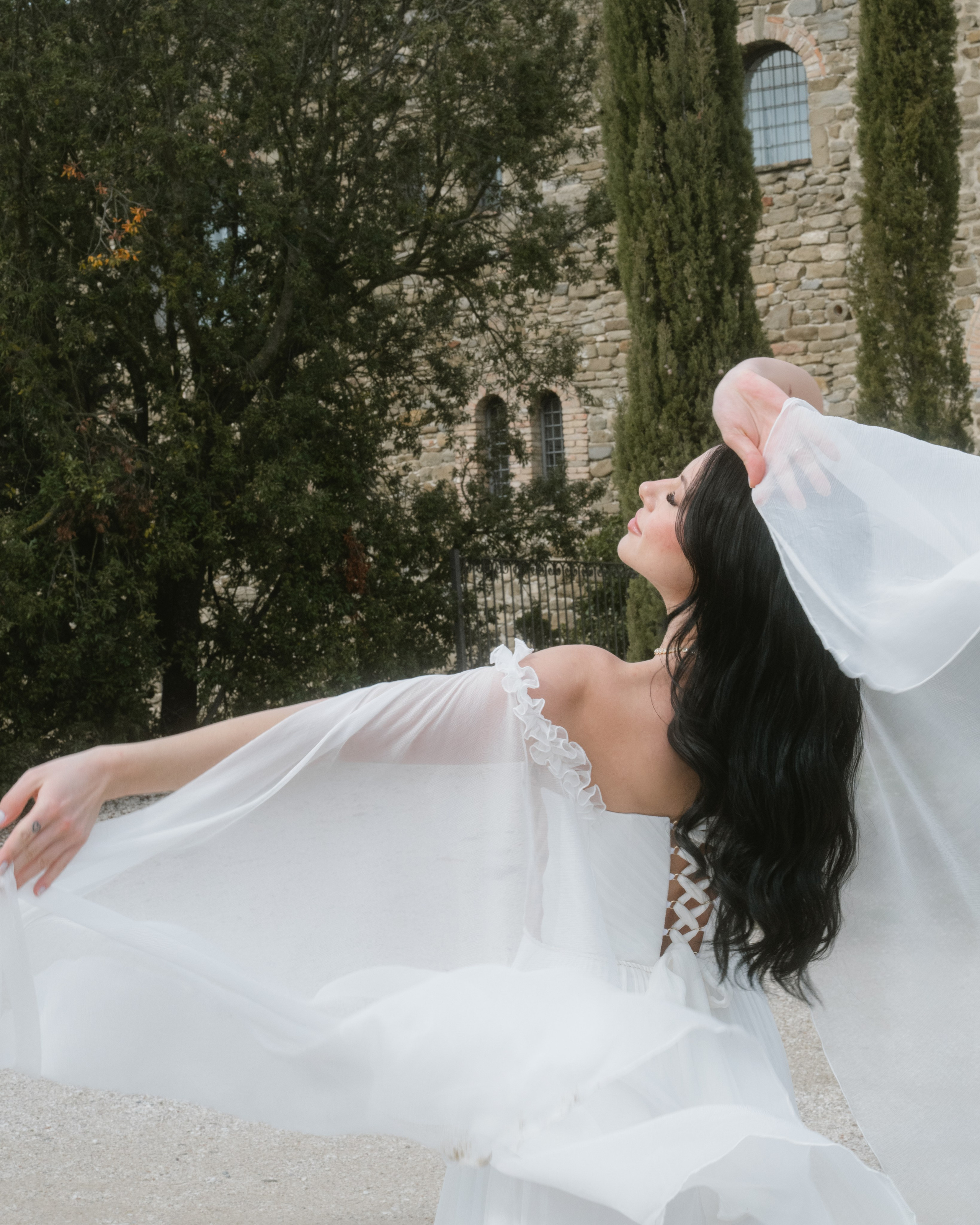 Castello di Rosciano Wedding Photographer Italy | The Mireas