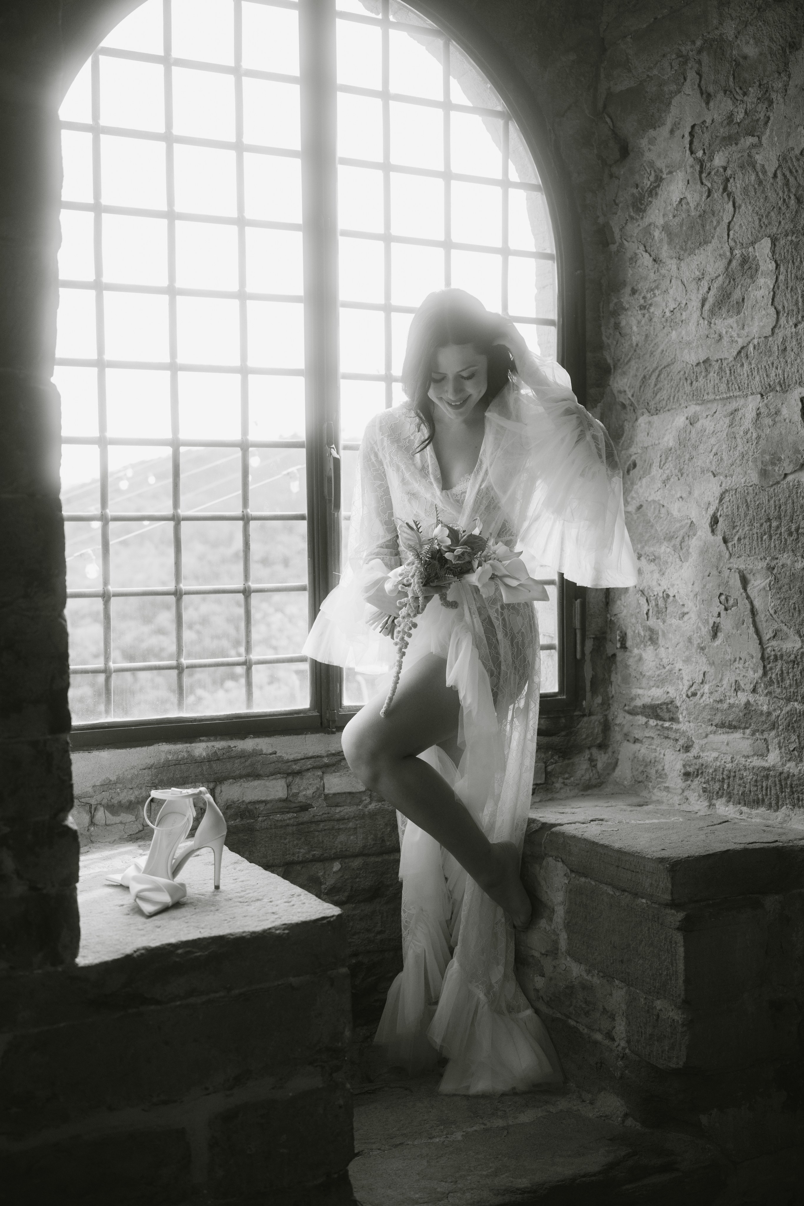 Castello di Rosciano Wedding Photographer Italy | The Mireas