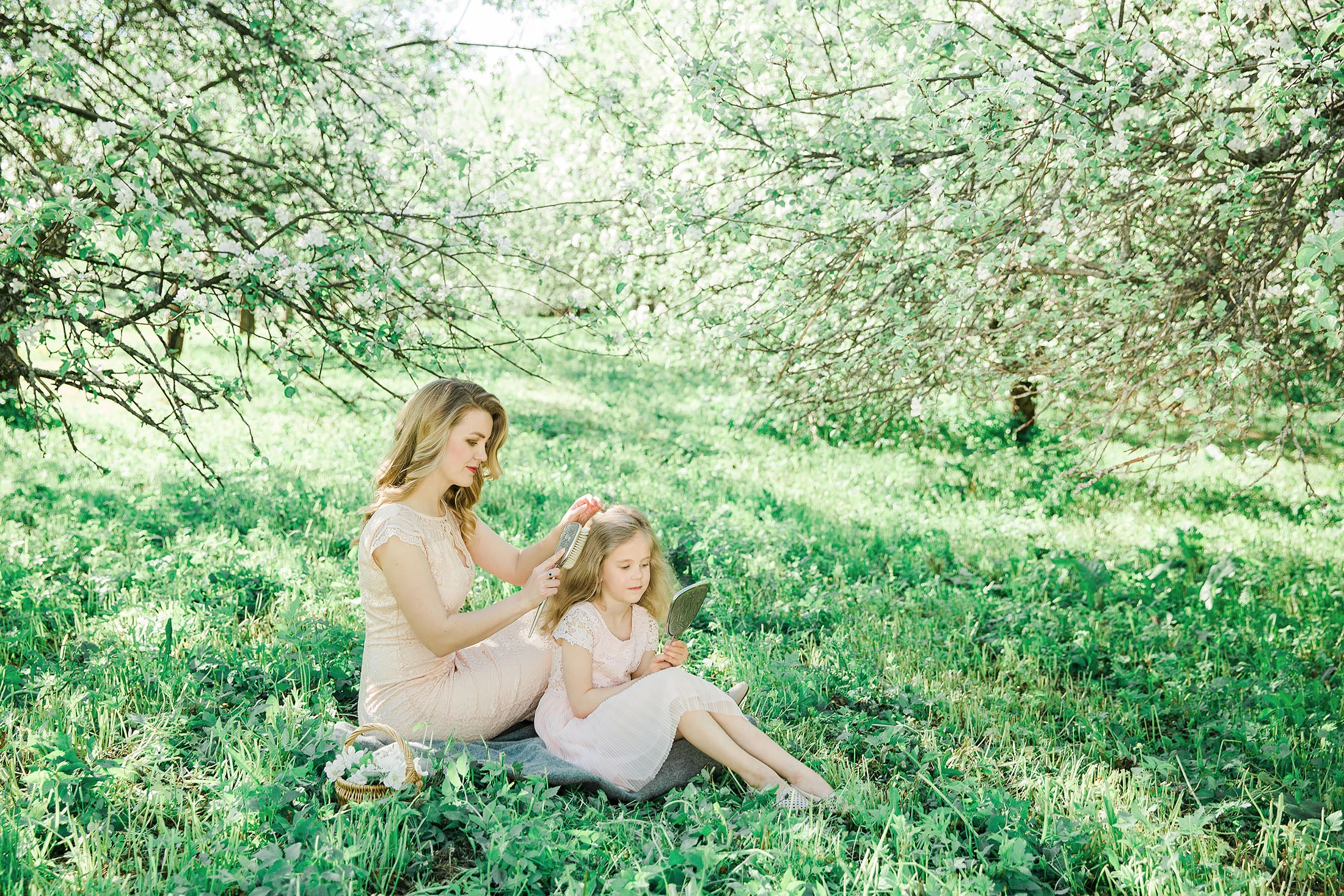 Kevään 2026 minikuvaukset (kirsikka- ja rodopuitossa, sekä omenatarhassa)