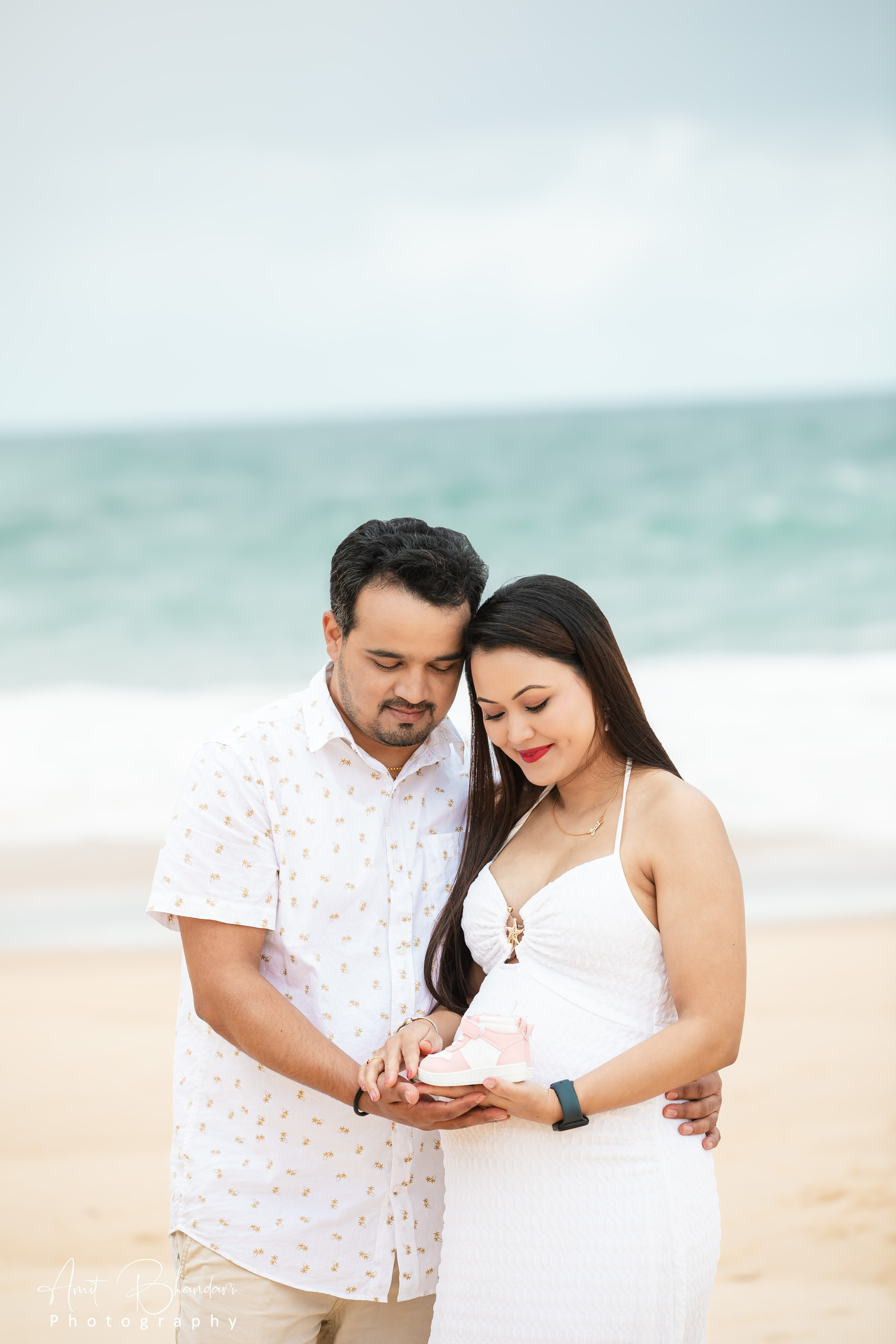 Outdoor Maternity Photoshoot. Freelance Photographer in Newcastle & Central Coast