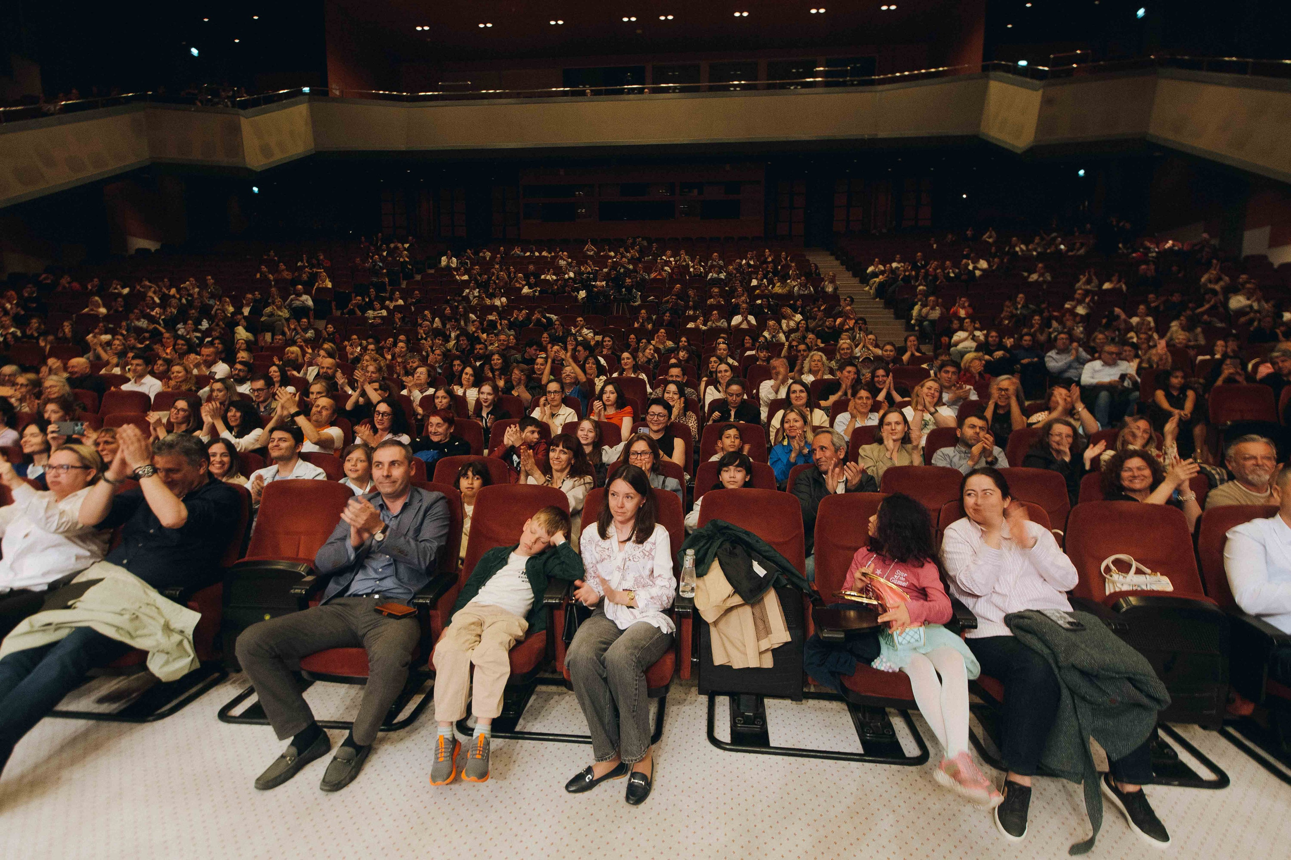 The Tchaikovsky Academic Grand Symphony Orchestra in Istanbul. Wedding&Event photographer Ismail Rzayev in Baku