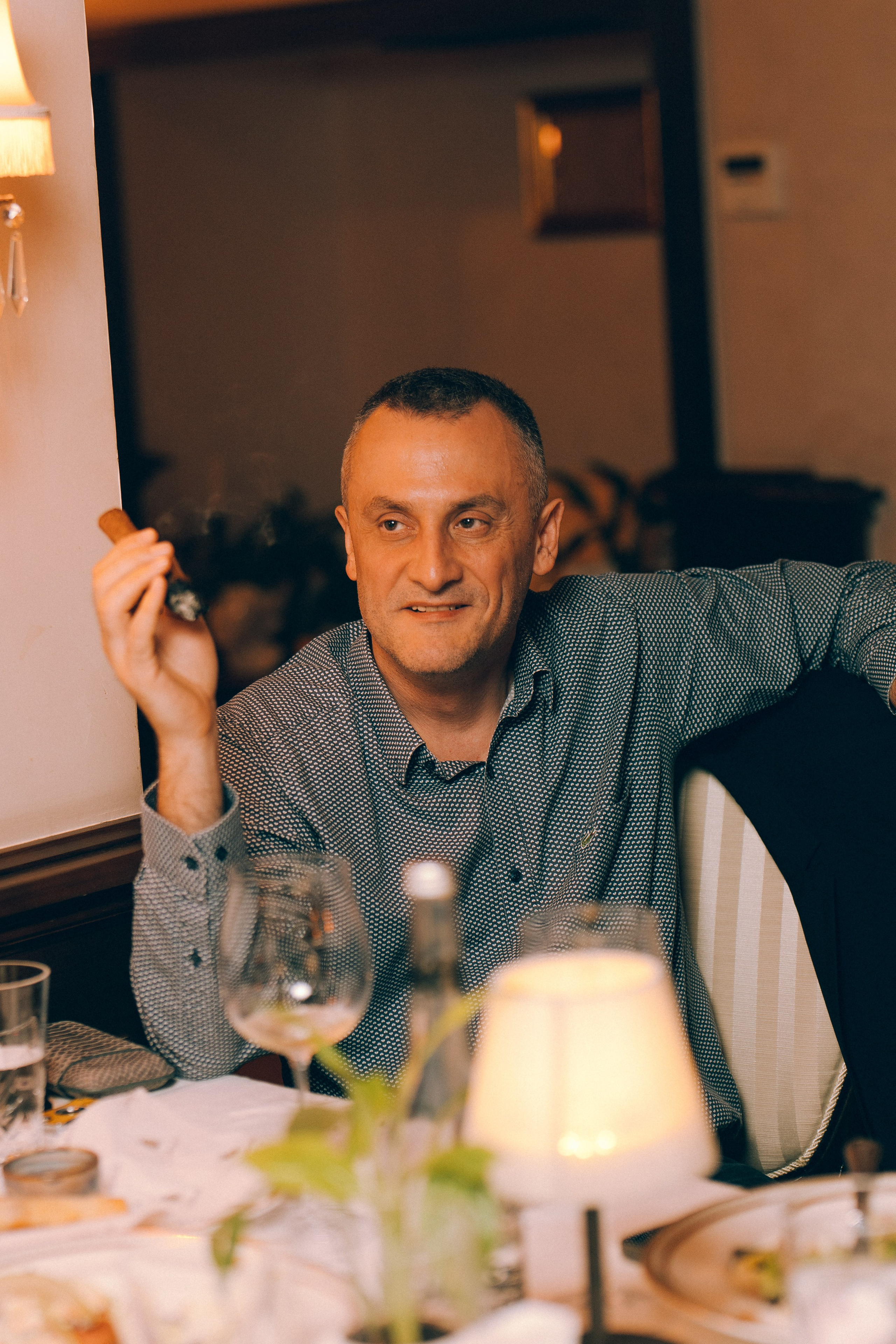 CIGAR CLUB. Wedding&Event photographer Ismail Rzayev in Baku