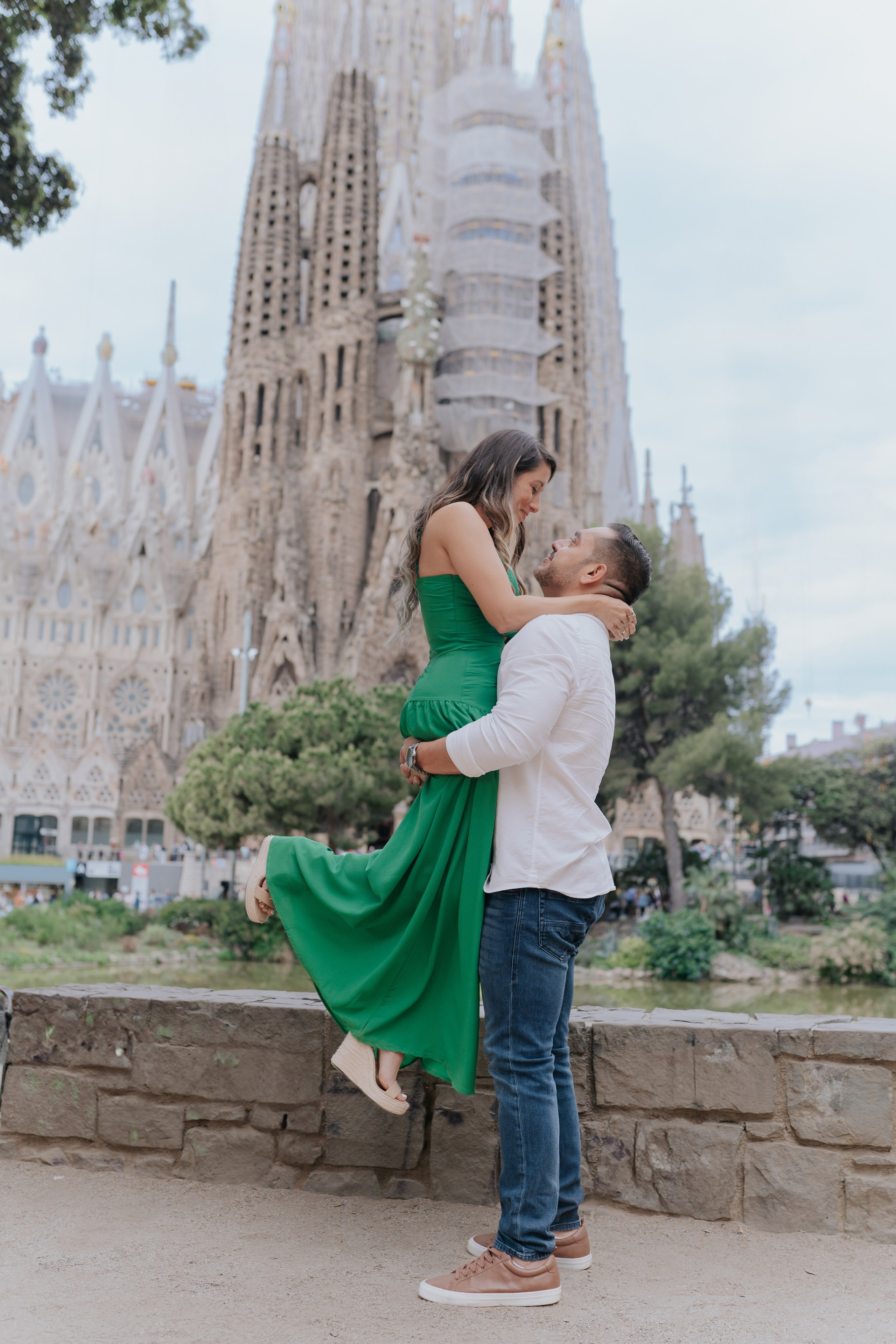 Barcelona Couples Photoshoot Ideas — Photographer in Barcelona, Spain
