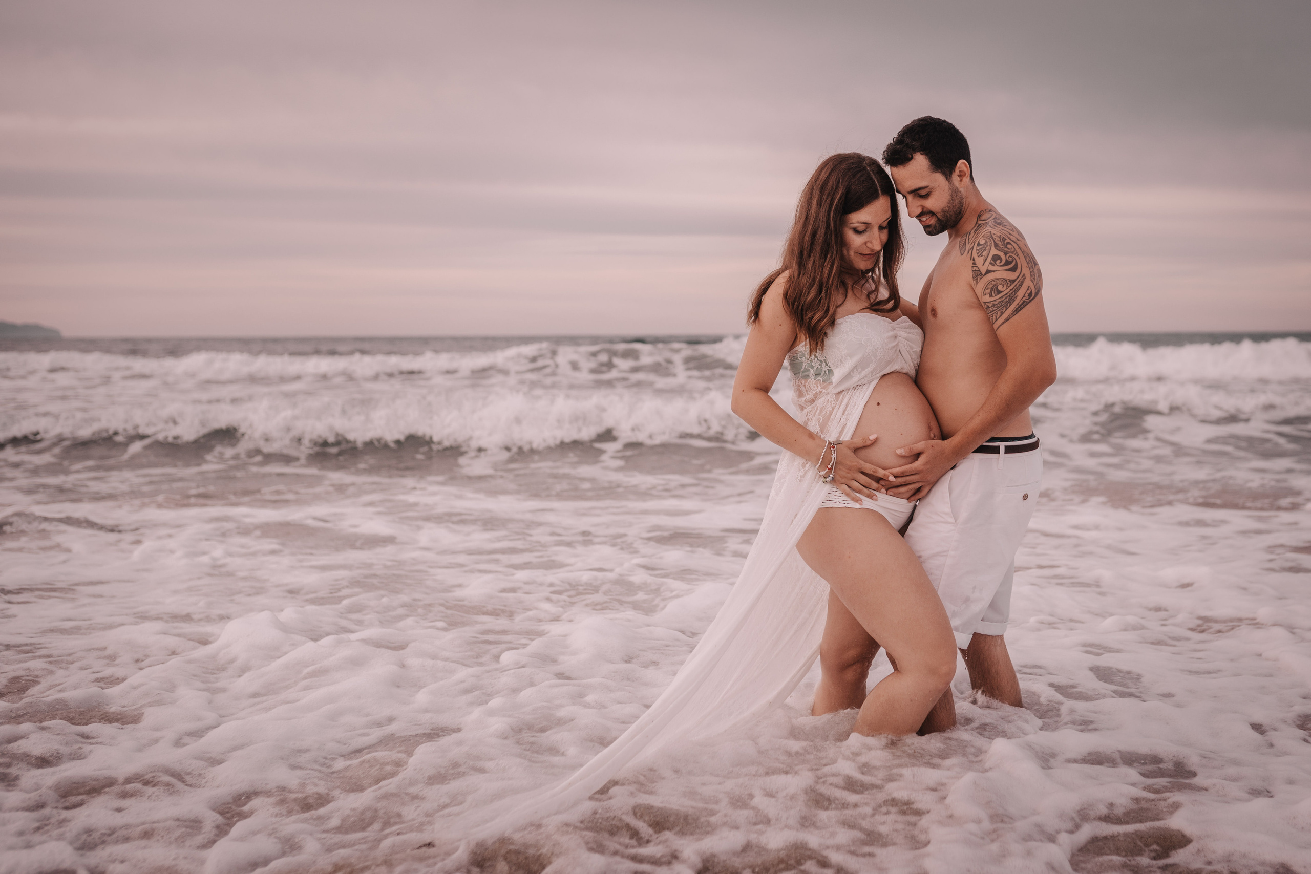 HAVING FUN ON THE BEACH. SPLASH Fotógrafo de bodas y familias en Palma de Mallorca | Mauricio Alcibar