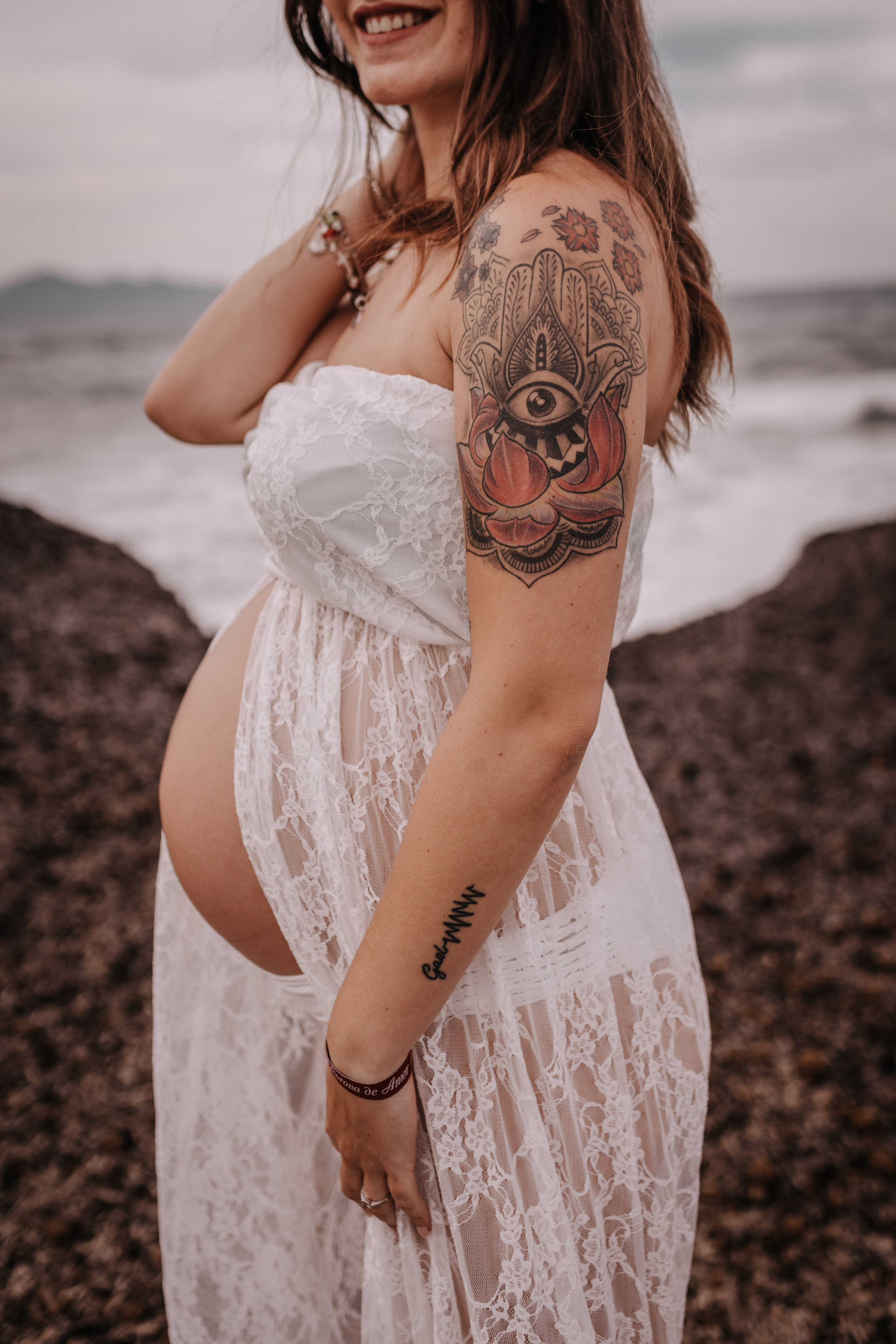 HAVING FUN ON THE BEACH. SPLASH Fotógrafo de bodas y familias en Palma de Mallorca | Mauricio Alcibar