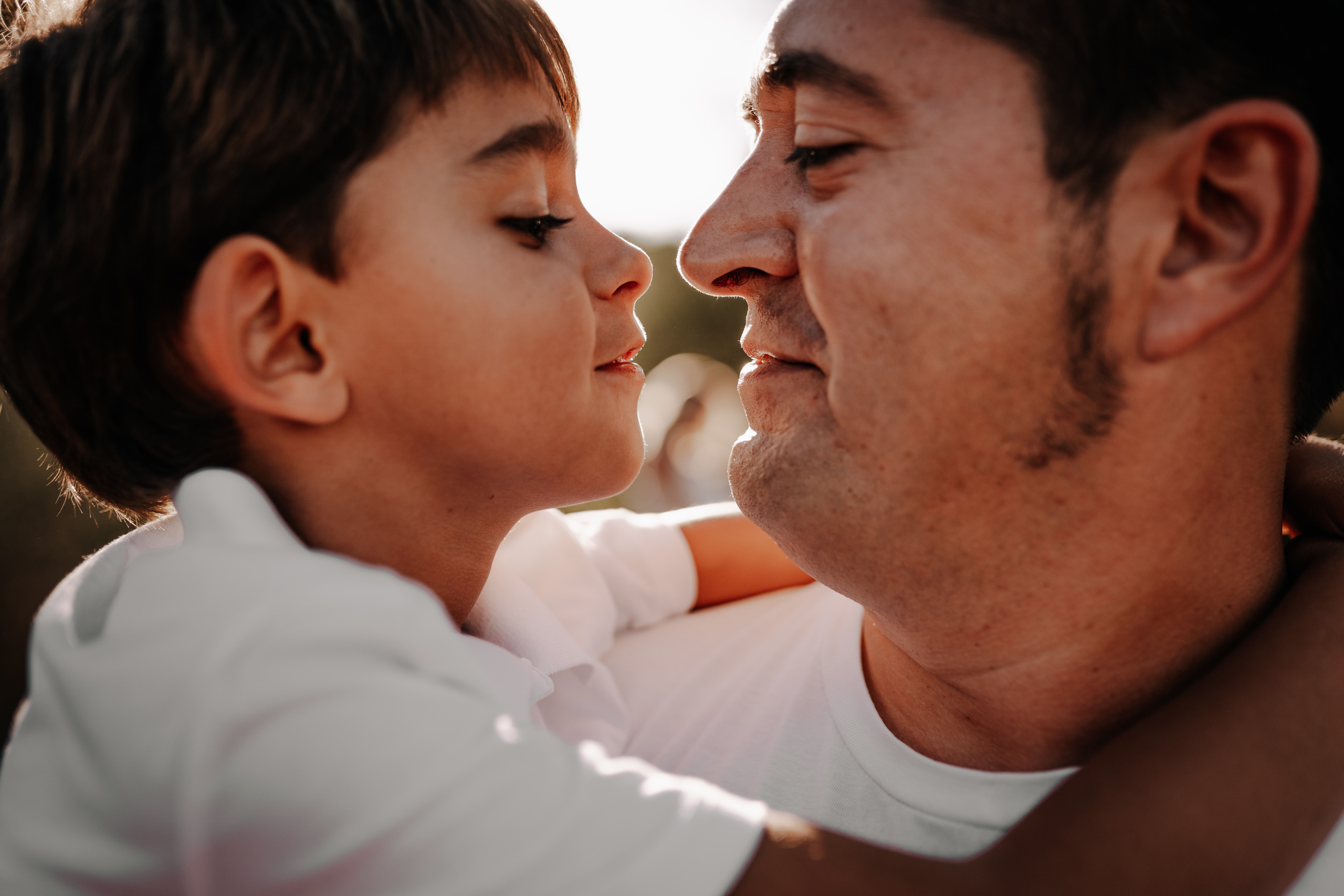 Fotografía familiar natural en Mallorca. Mauricio Alcibar – Fotógrafo de bodas y familias en Palma de Mallorca