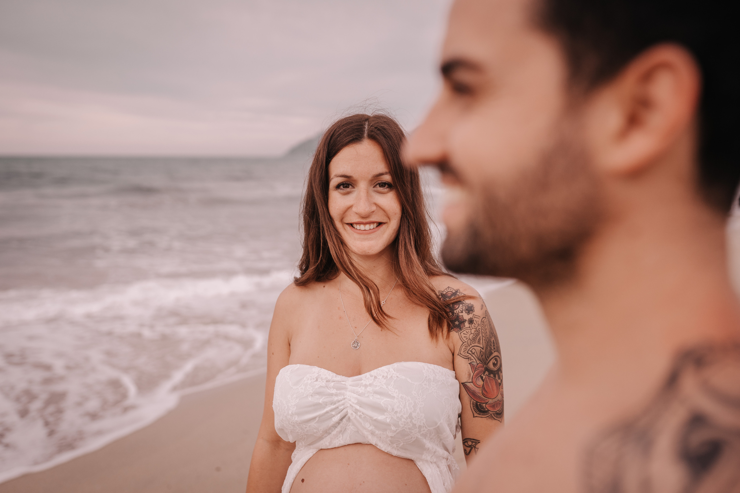 HAVING FUN ON THE BEACH. SPLASH Fotógrafo de bodas y familias en Palma de Mallorca | Mauricio Alcibar