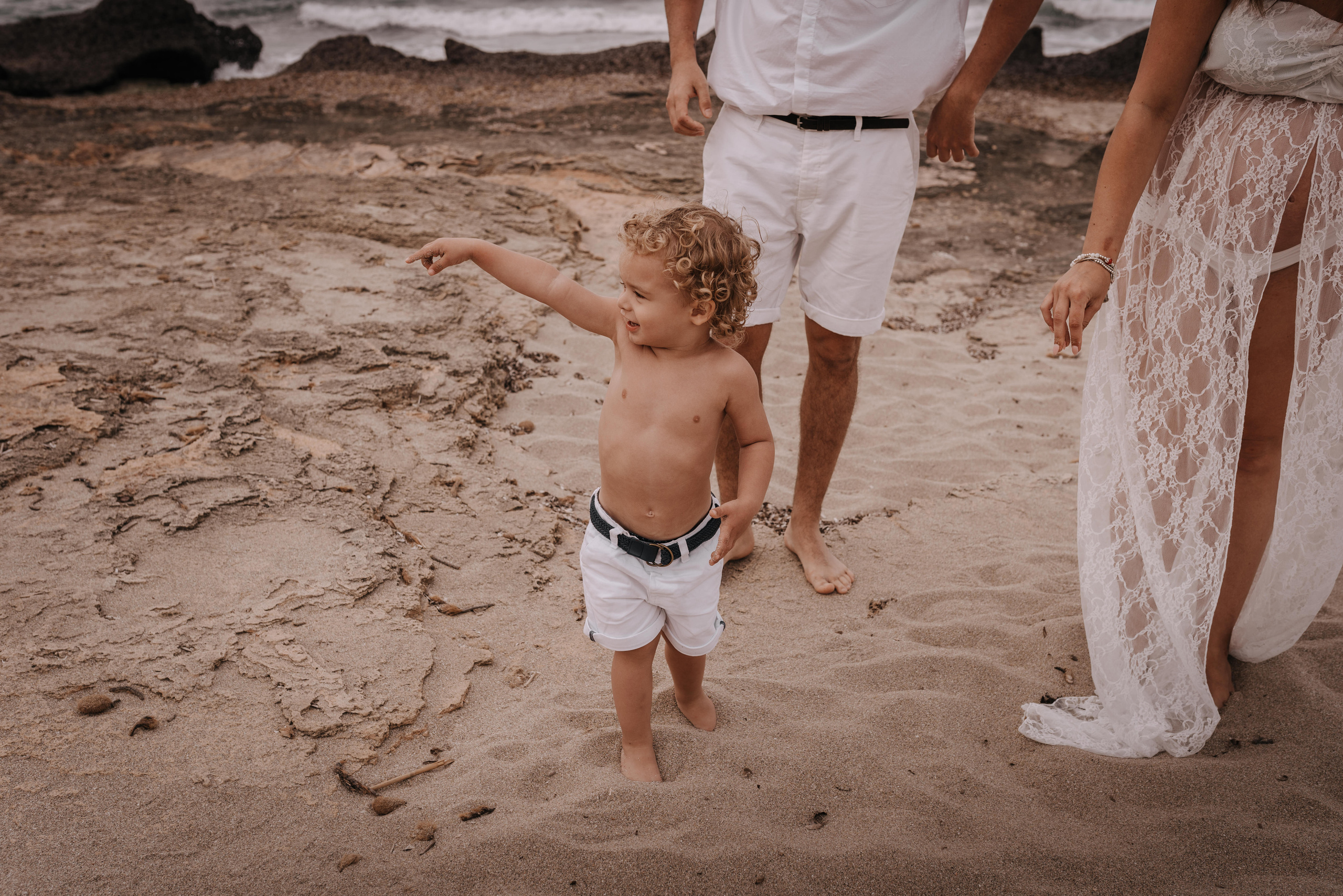 HAVING FUN ON THE BEACH. SPLASH Fotógrafo de bodas y familias en Palma de Mallorca | Mauricio Alcibar