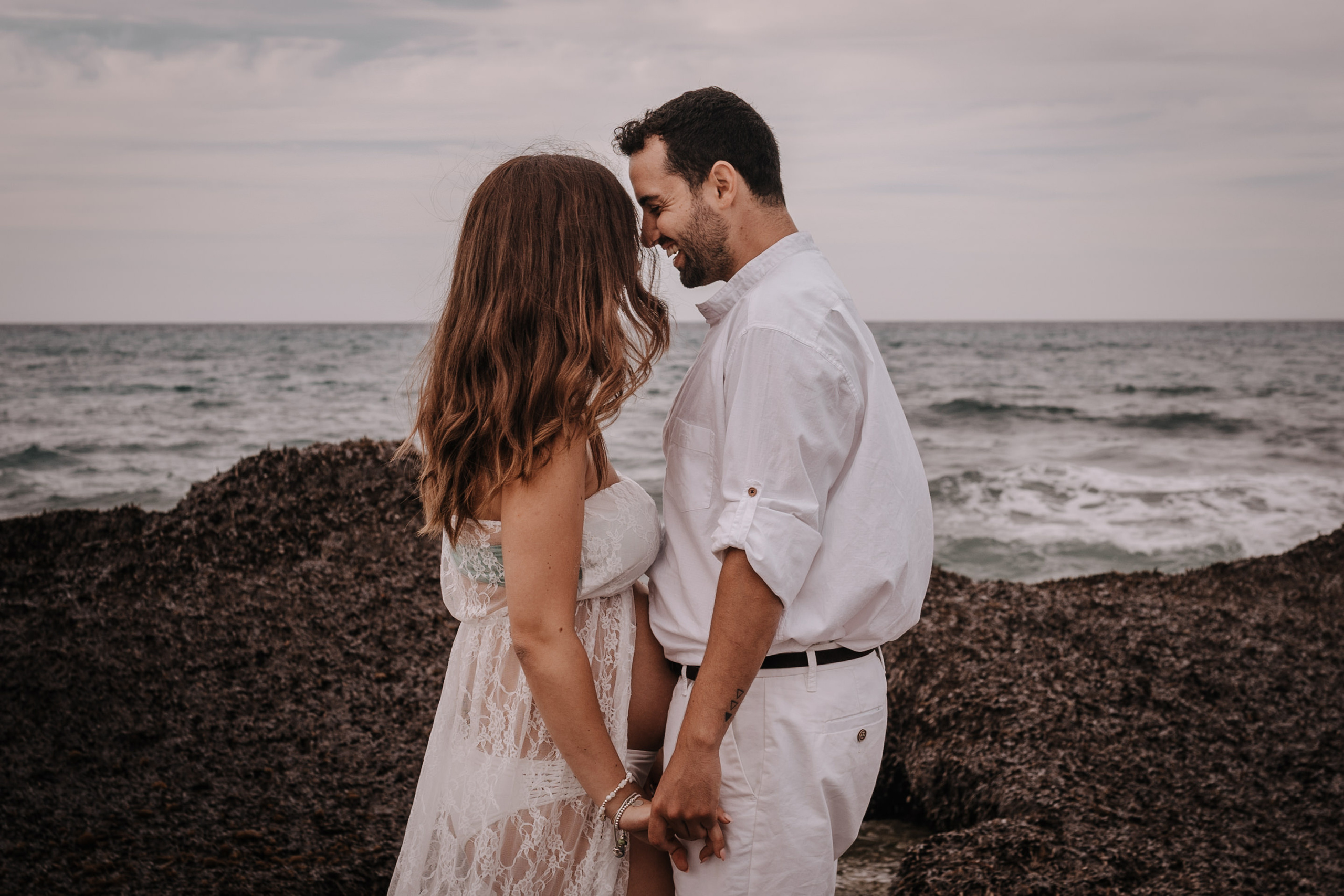 HAVING FUN ON THE BEACH. SPLASH Fotógrafo de bodas y familias en Palma de Mallorca | Mauricio Alcibar