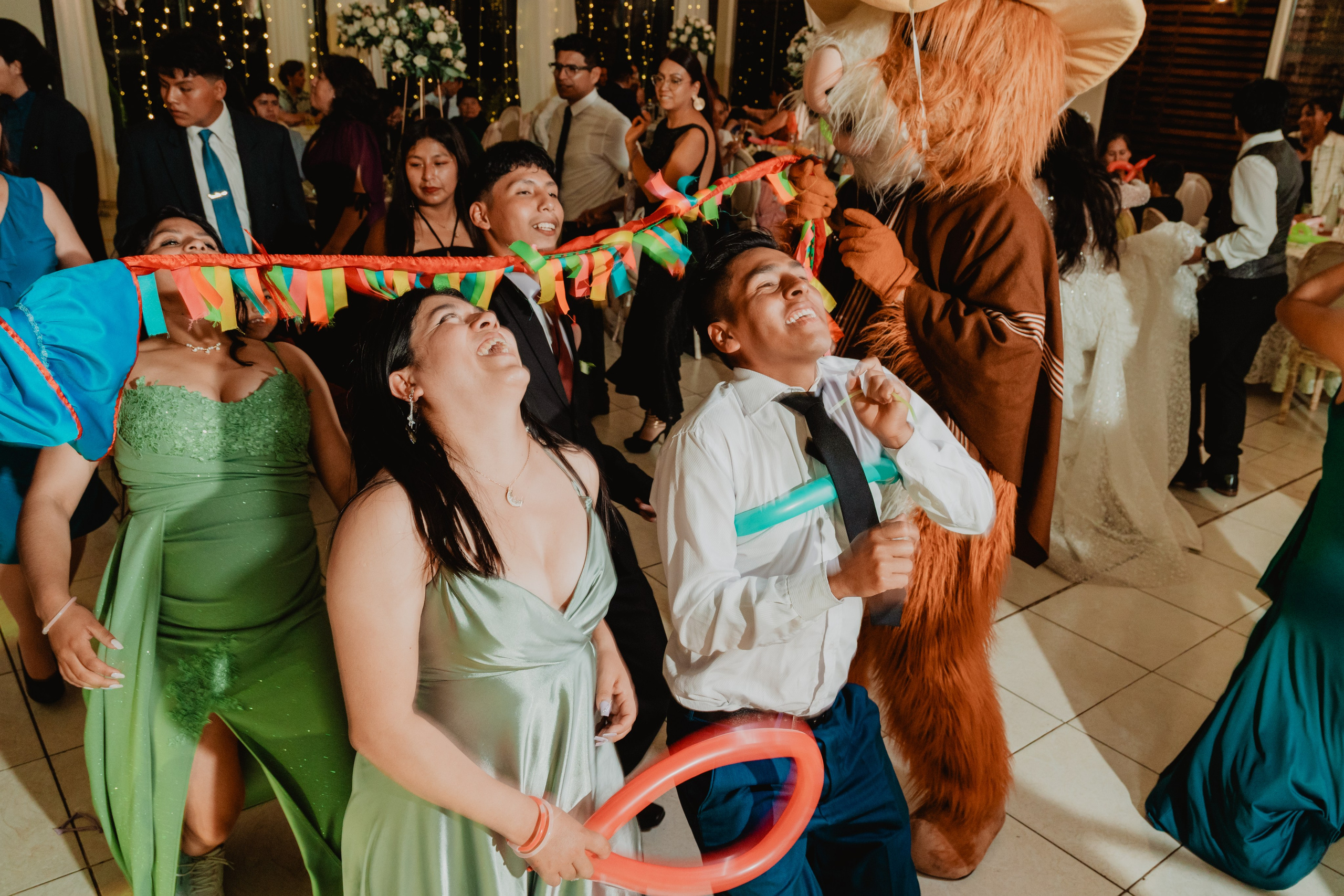 FERNANDO + MARIBEL | BODA RELIGIOSA. Studio KVTA | Fotografía y Video de Bodas en Arequipa