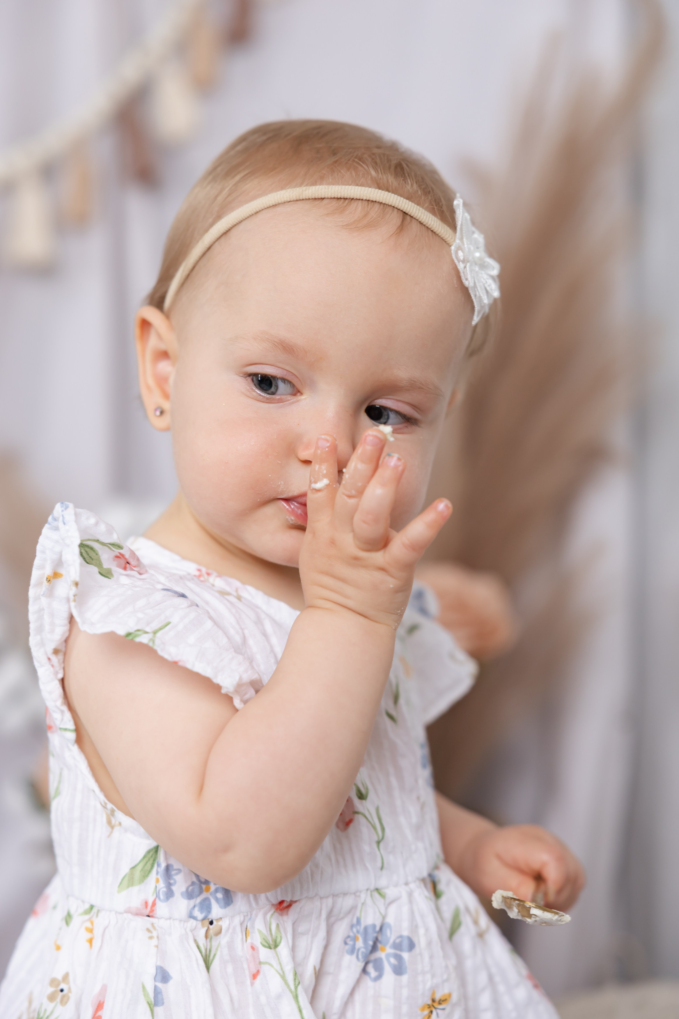 Oslavte první narozeniny focením Smash Cake. Fotoateliér v Písku, krásné dekorace a jedinečné vzpomínky