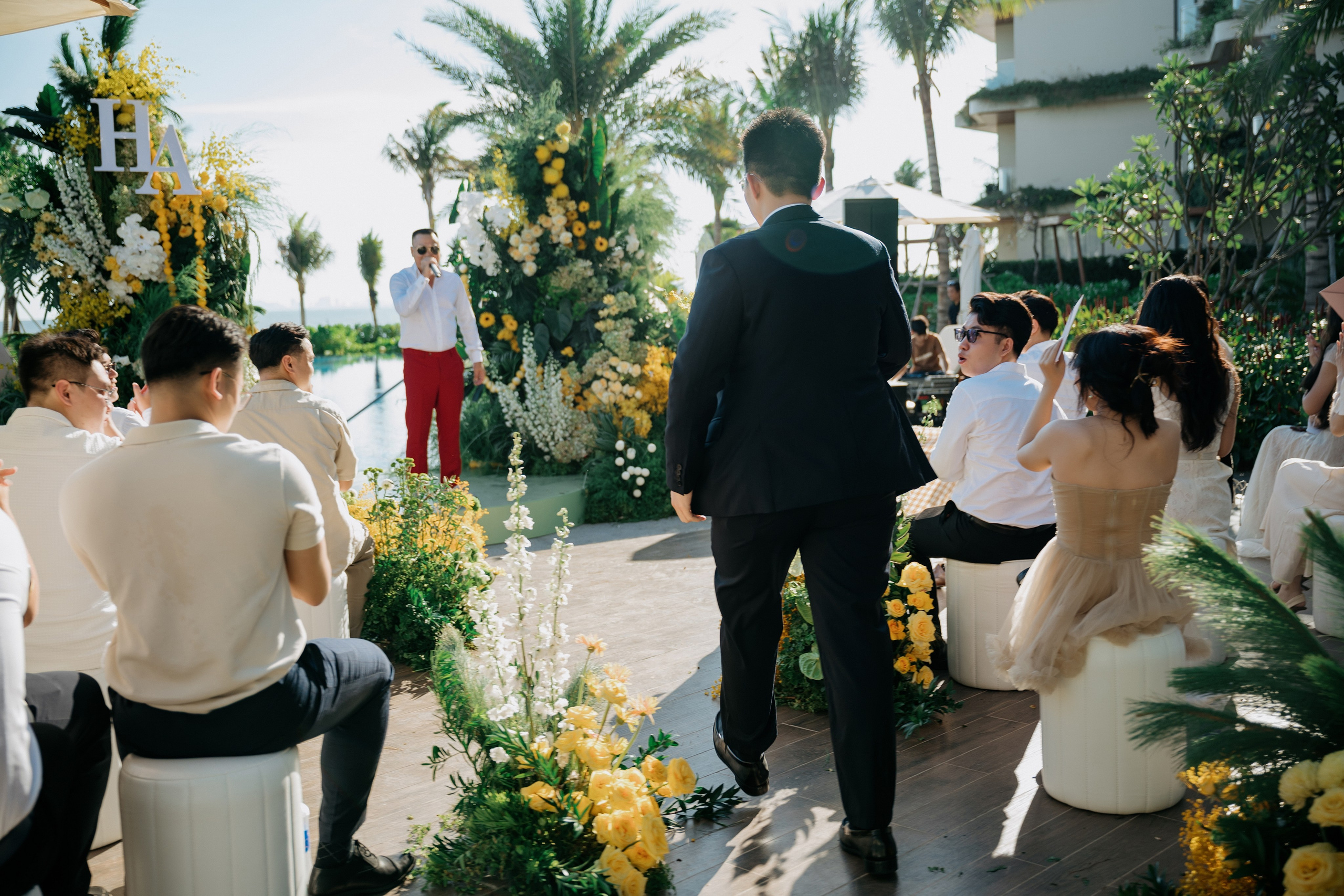 DUC HOANG & HUONG ANH / The Vows. Saigon Wedding Present | Art Beyond Moments