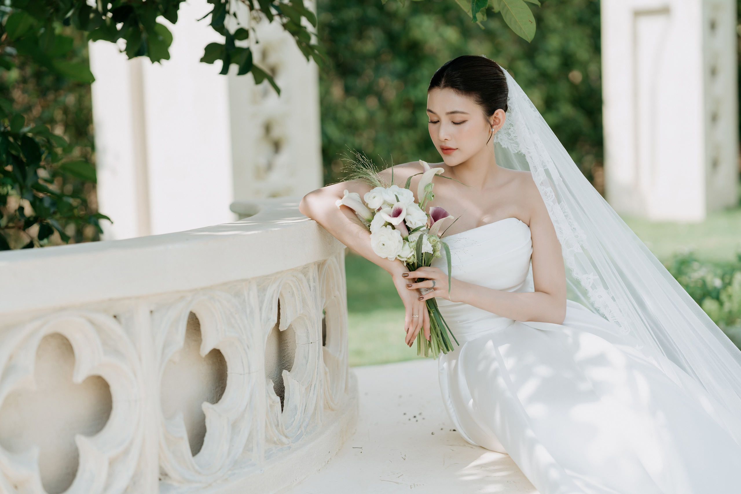 THU & NHU / An garden. Saigon Wedding Present | Art Beyond Moments