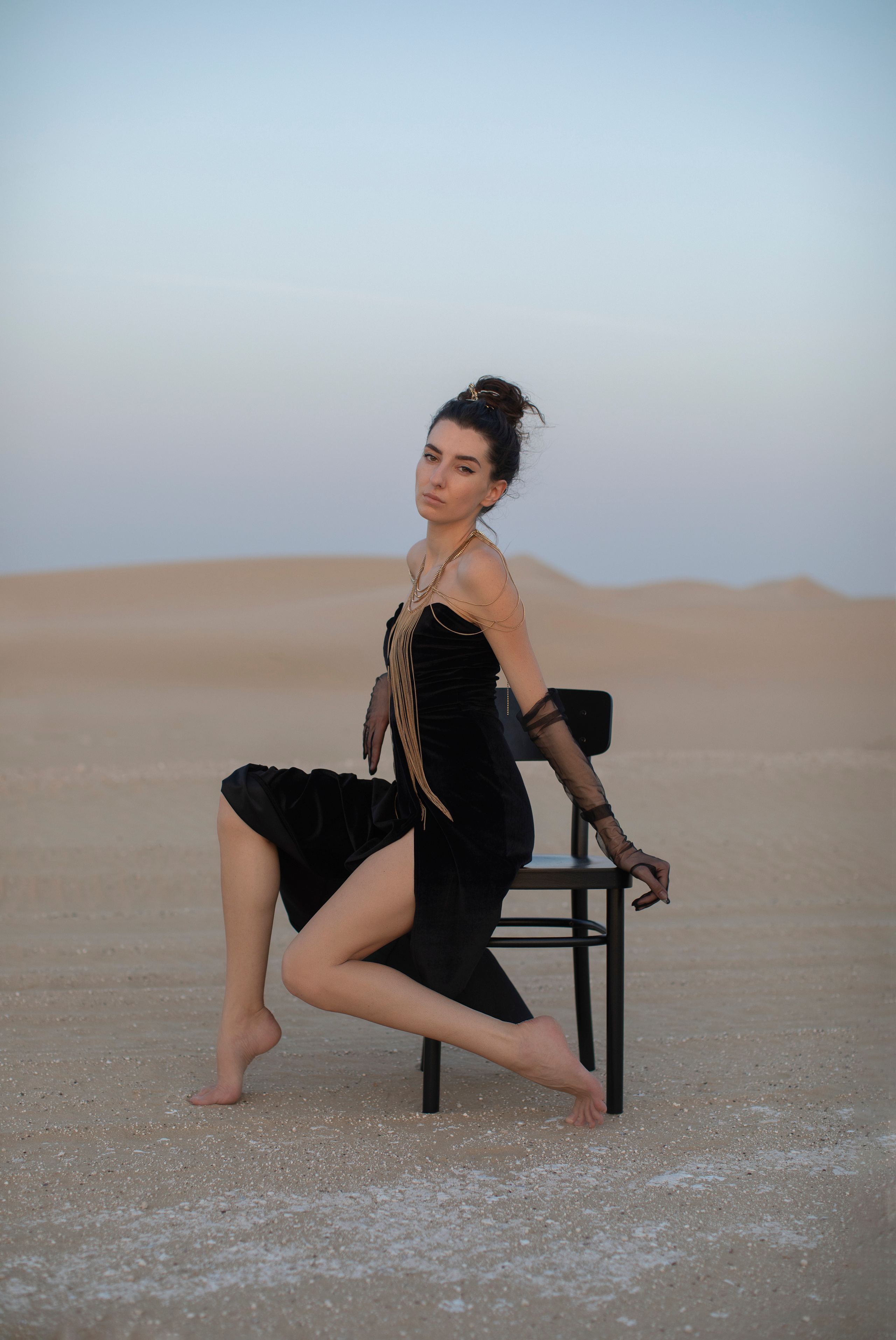 Lost in the desert. Main