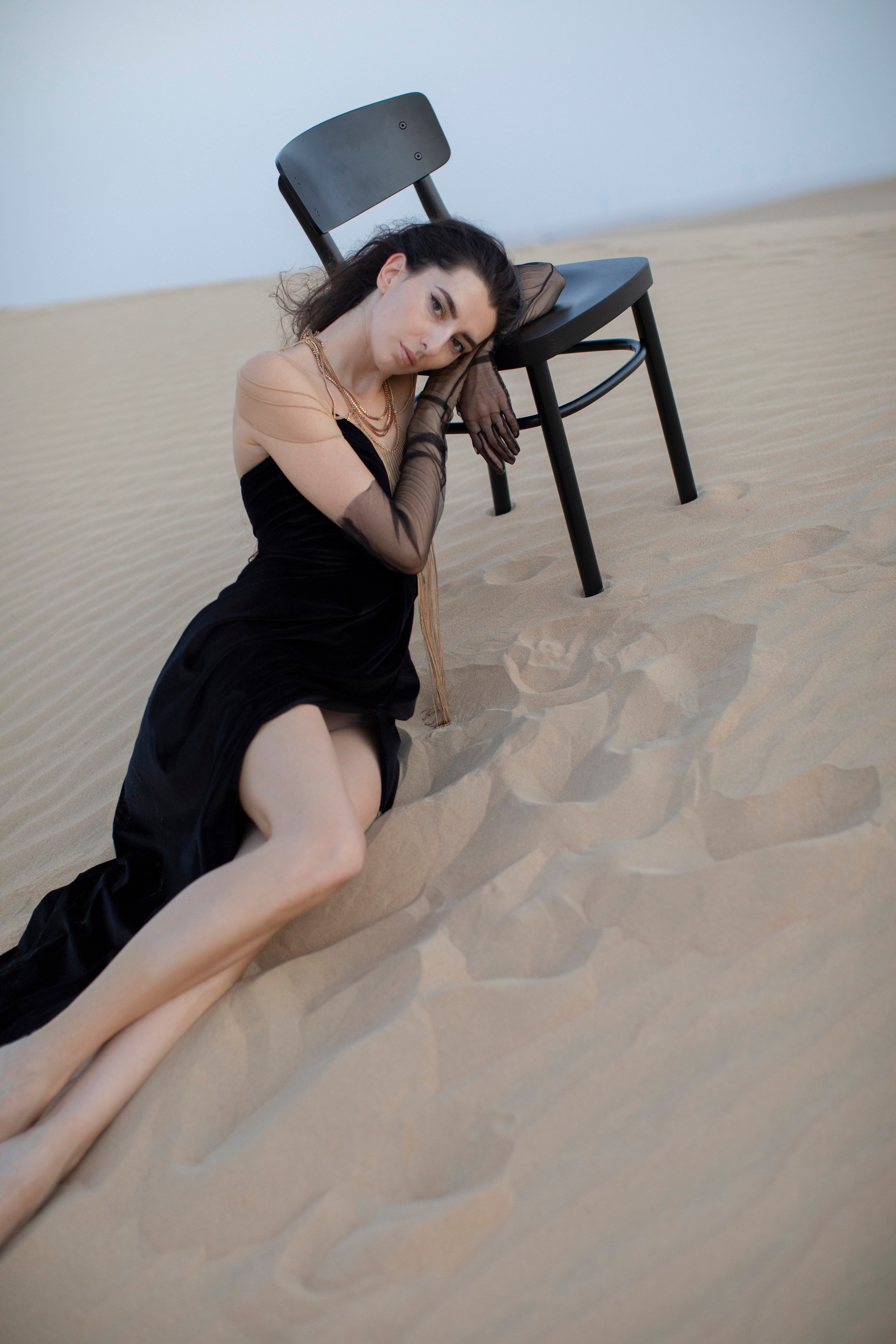 Lost in the desert. Main