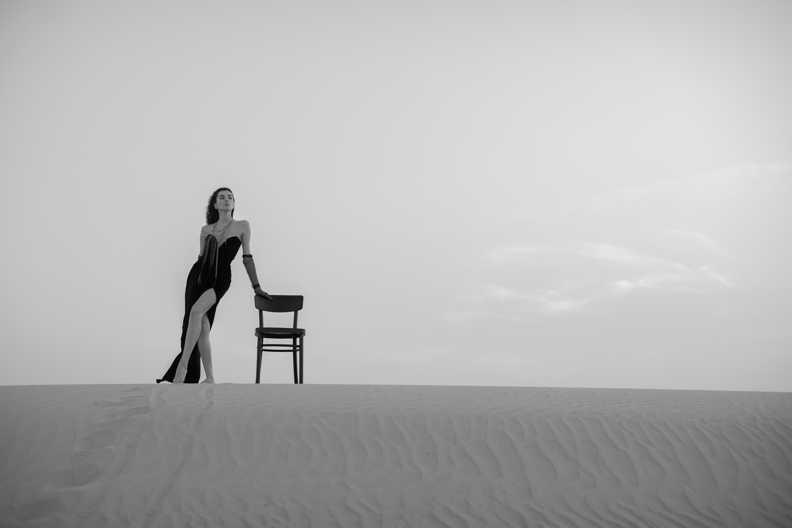 Lost in the desert. Main