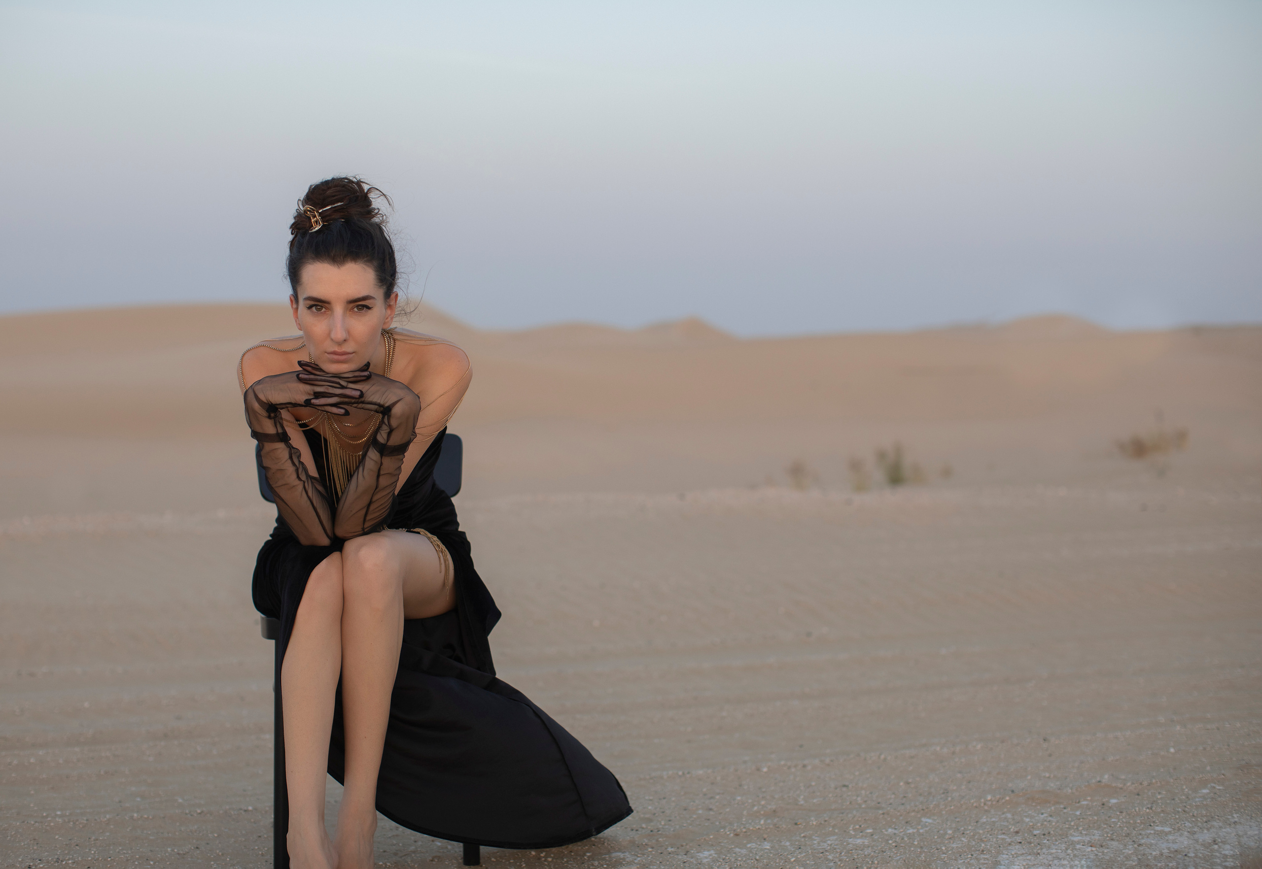 Lost in the desert. Main