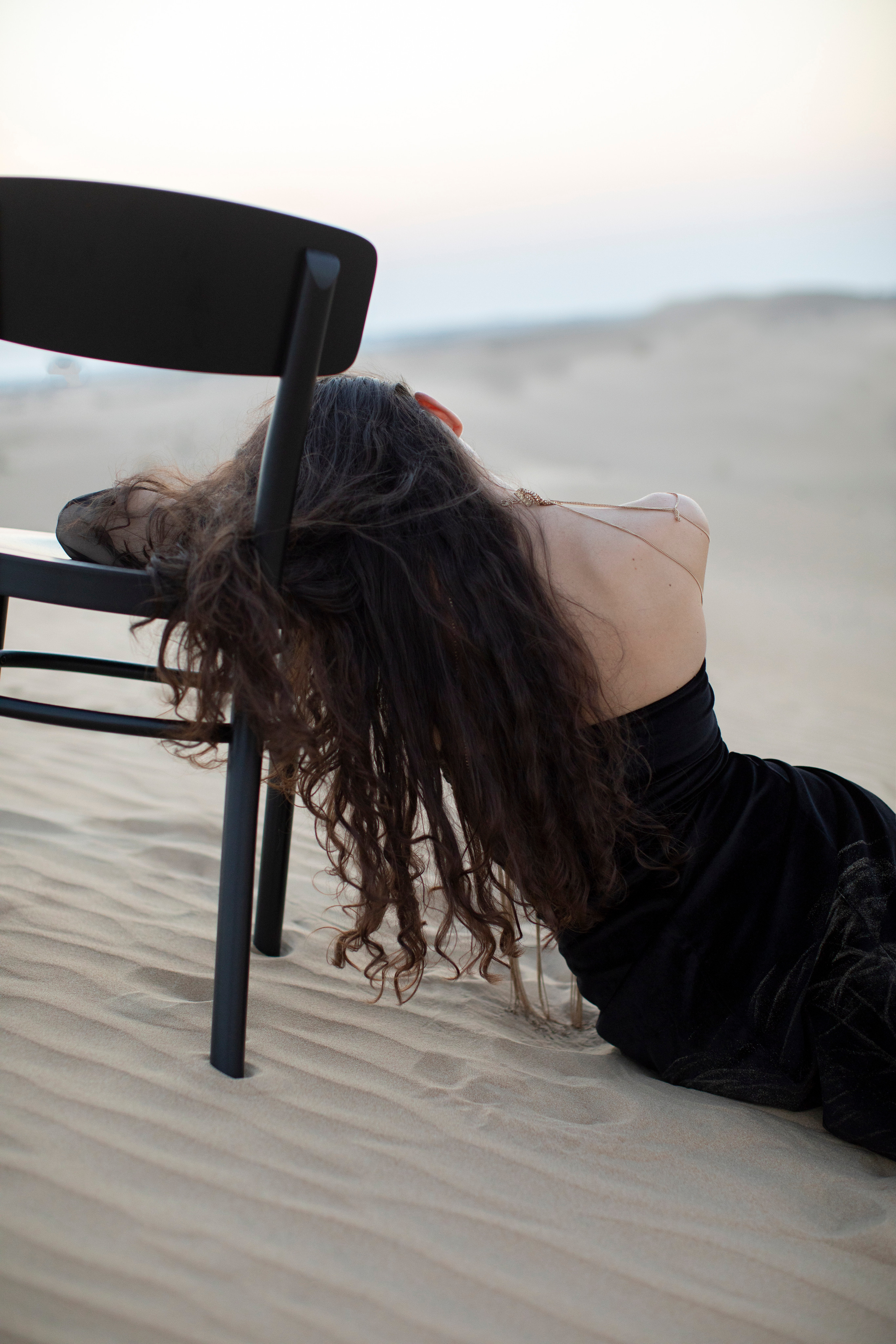 Lost in the desert. Main