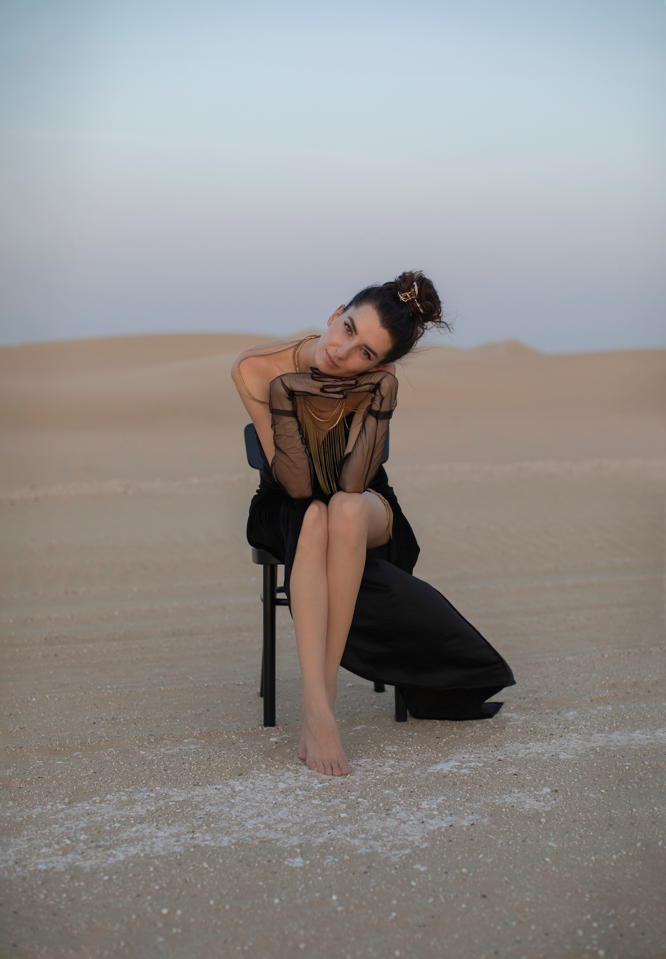 Lost in the desert. Main